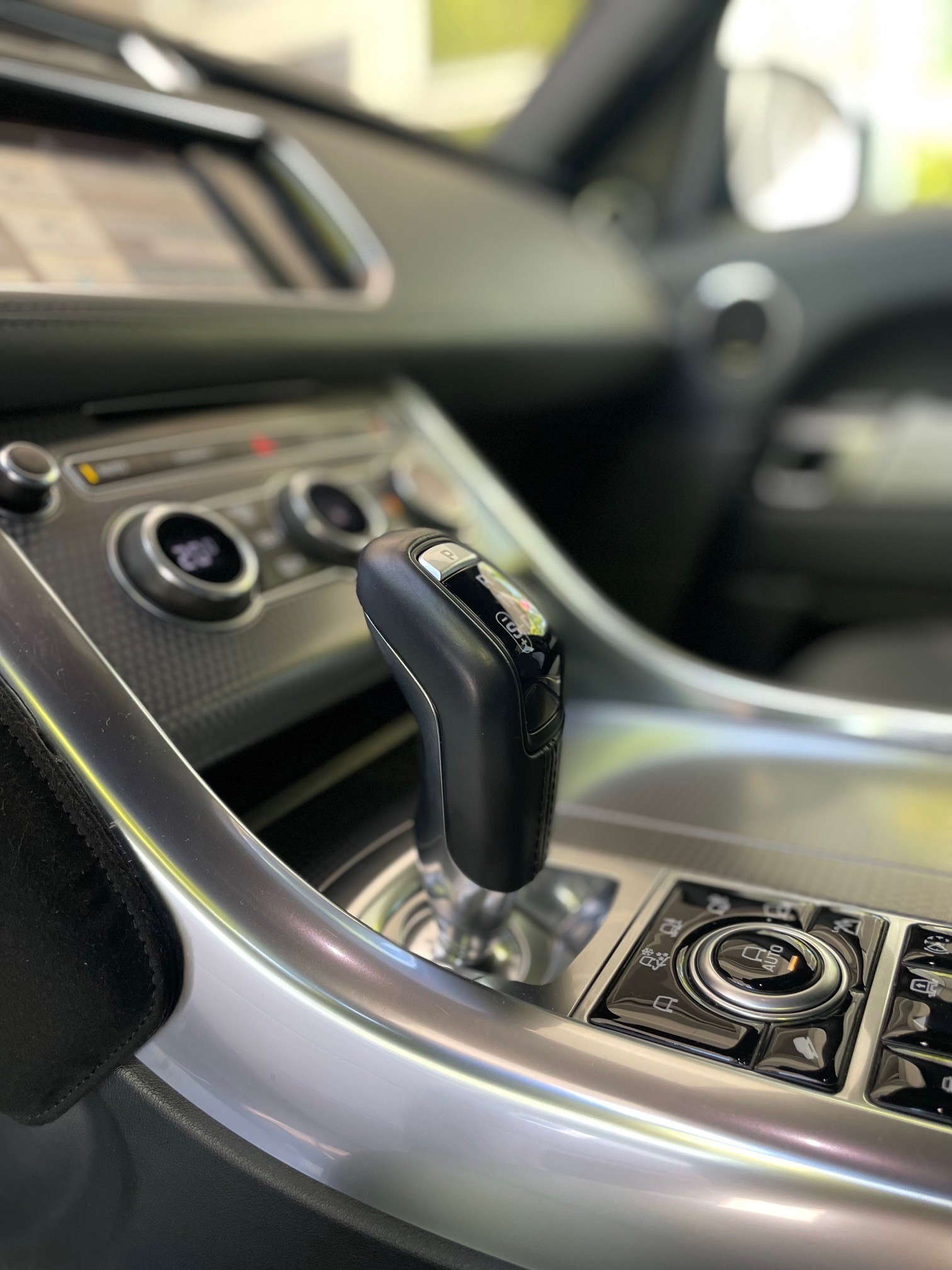 LAND ROVER Range Rover Sport 3.0 SDV6 Autobiography Dynamic-image-11