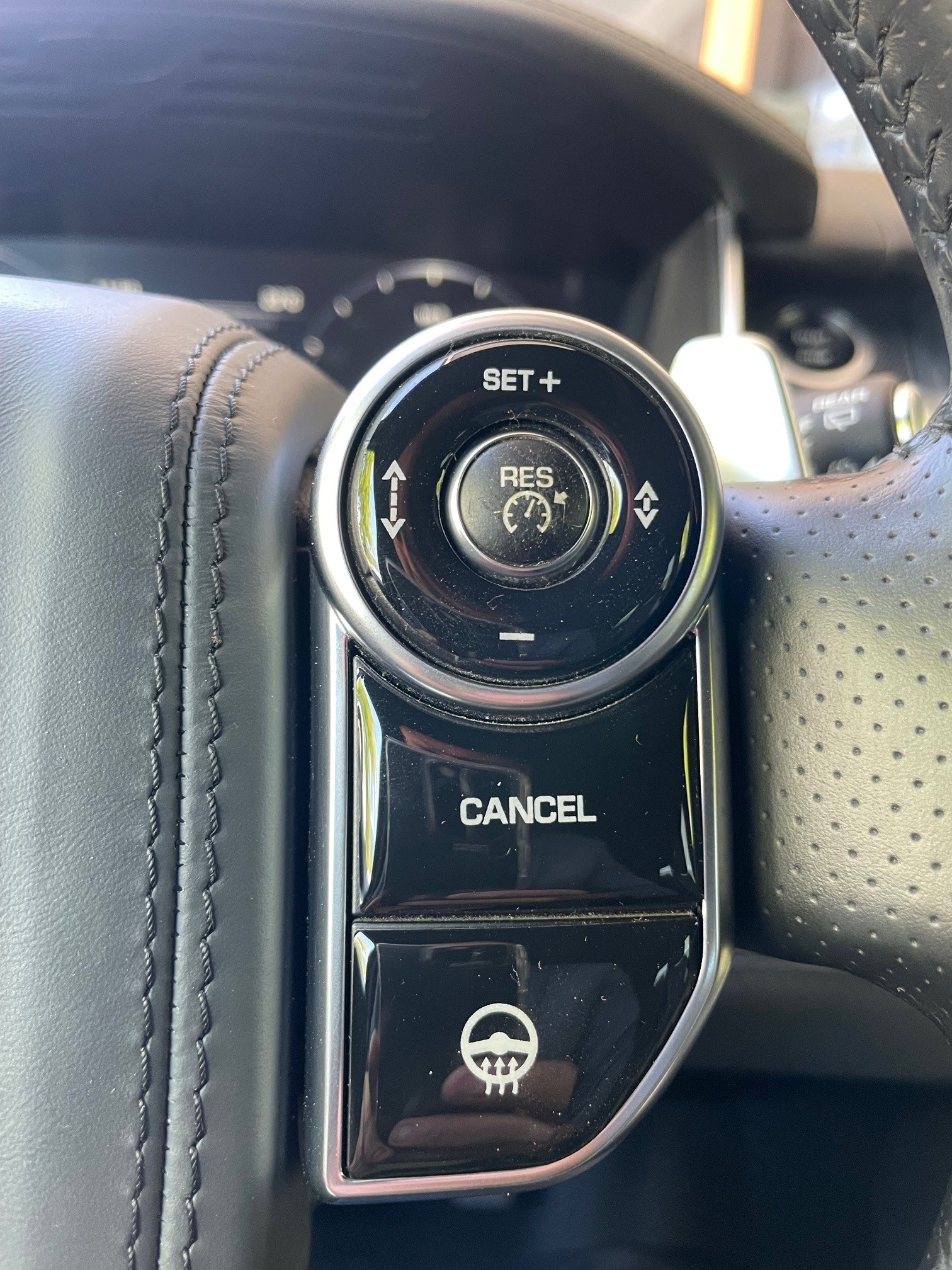 LAND ROVER Range Rover Sport 3.0 SDV6 Autobiography Dynamic-image-9