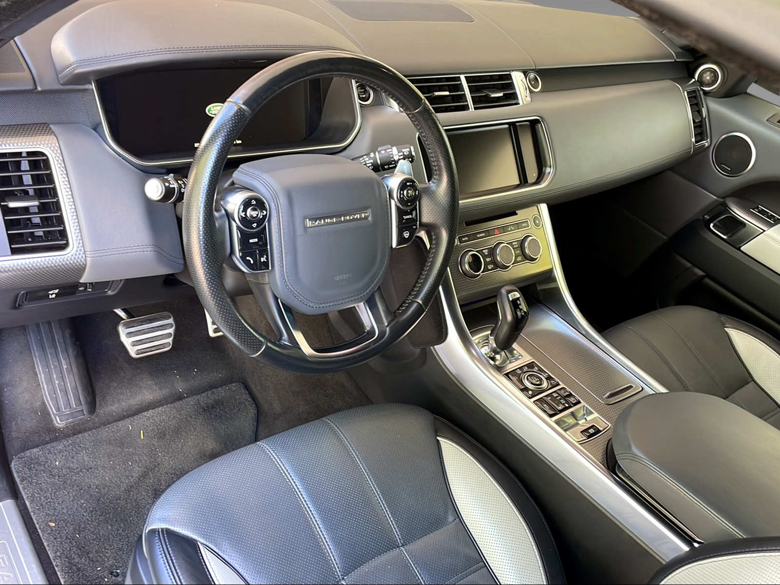 LAND ROVER Range Rover Sport 3.0 SDV6 Autobiography Dynamic-image-4