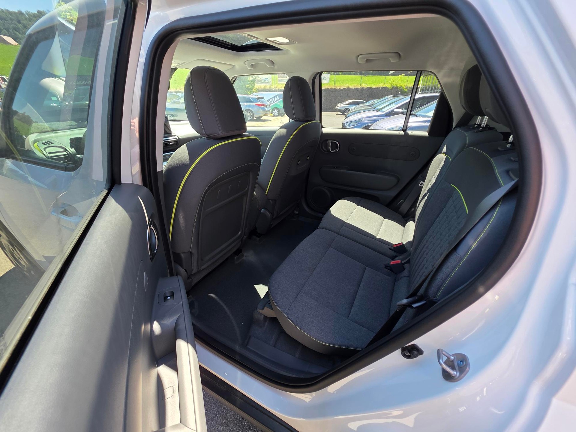 HYUNDAI Inster 49kWh Vertex Cross-image-10