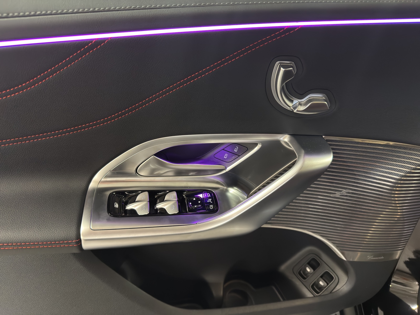MERCEDES-BENZ GLC 400 4Matic EQ-image-6