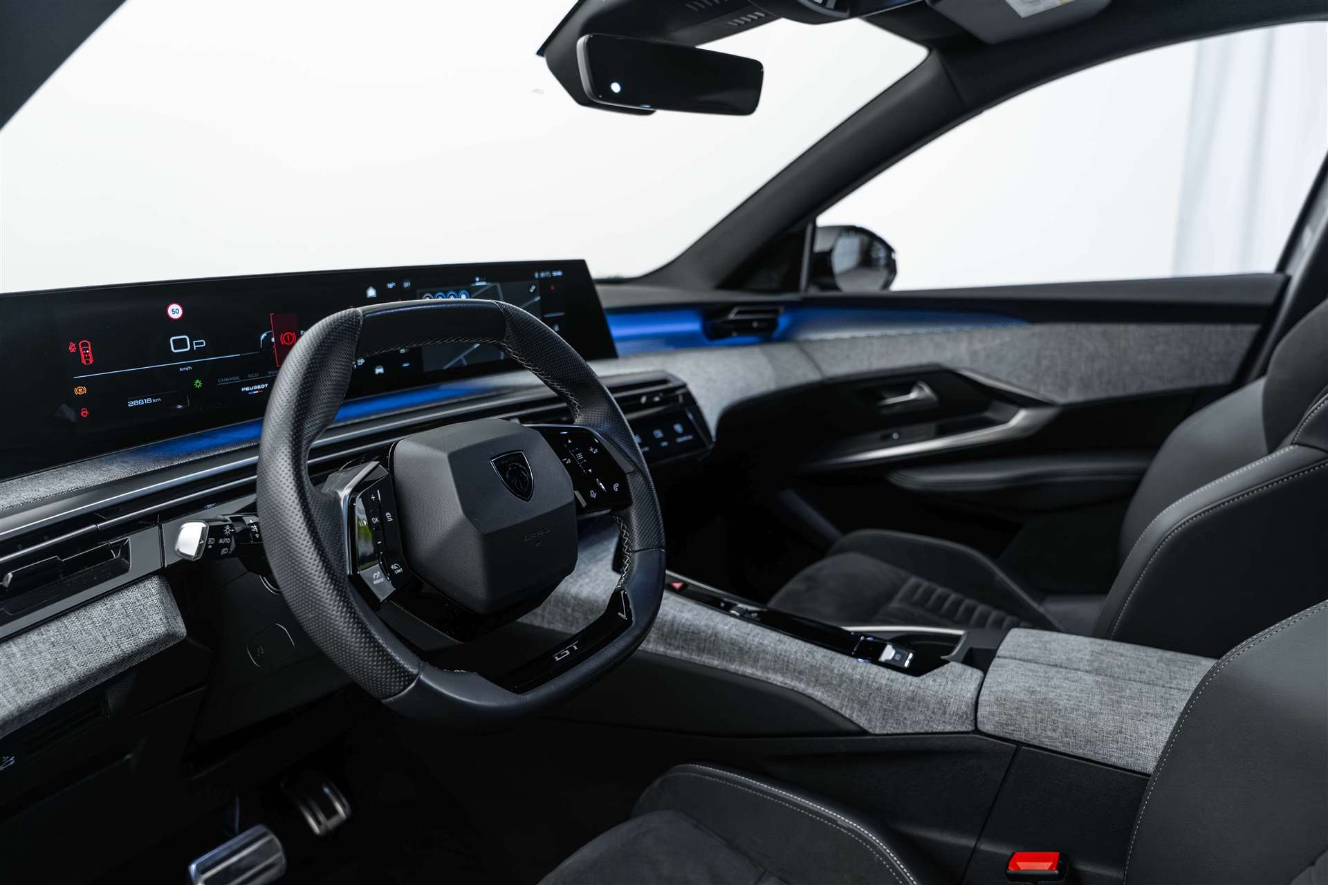 PEUGEOT 3008 136 e-DCS6 Hybrid GT-image-7
