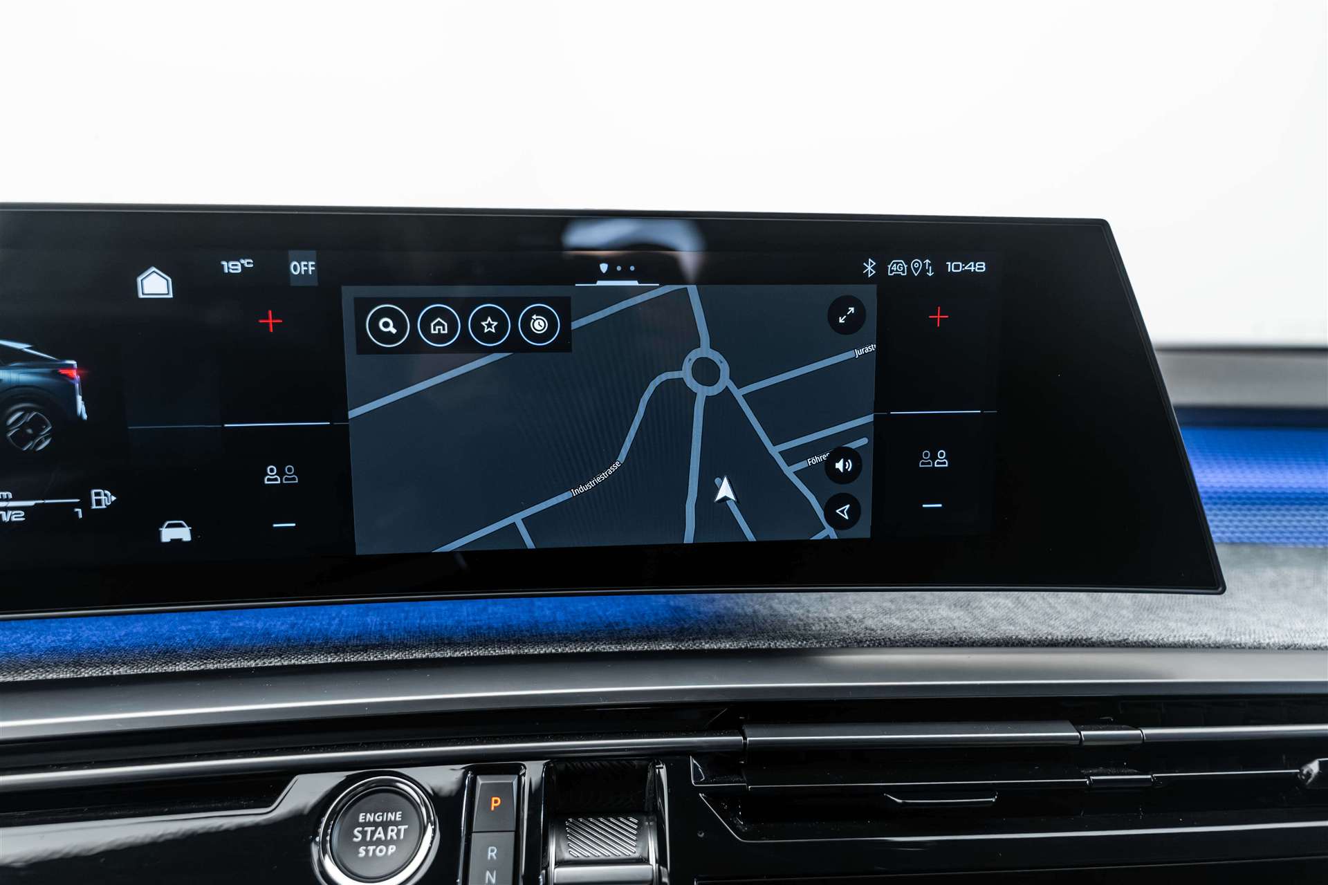 PEUGEOT 3008 136 e-DCS6 Hybrid GT-image-17