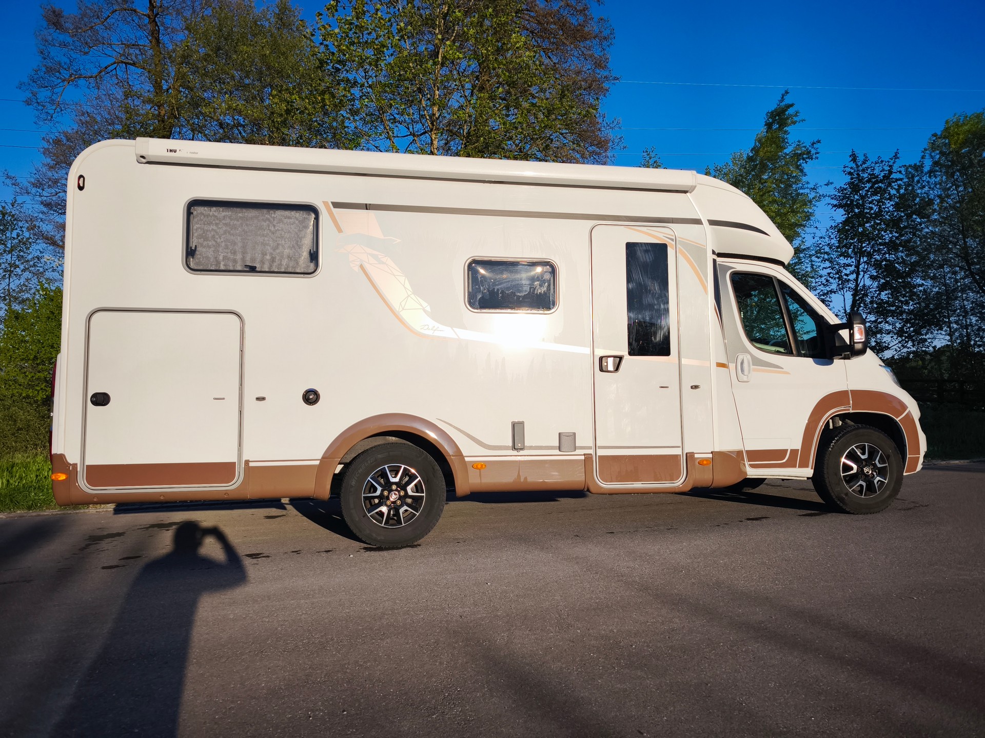 BÜRSTNER T 690G Delfin Harmony Line-image-1