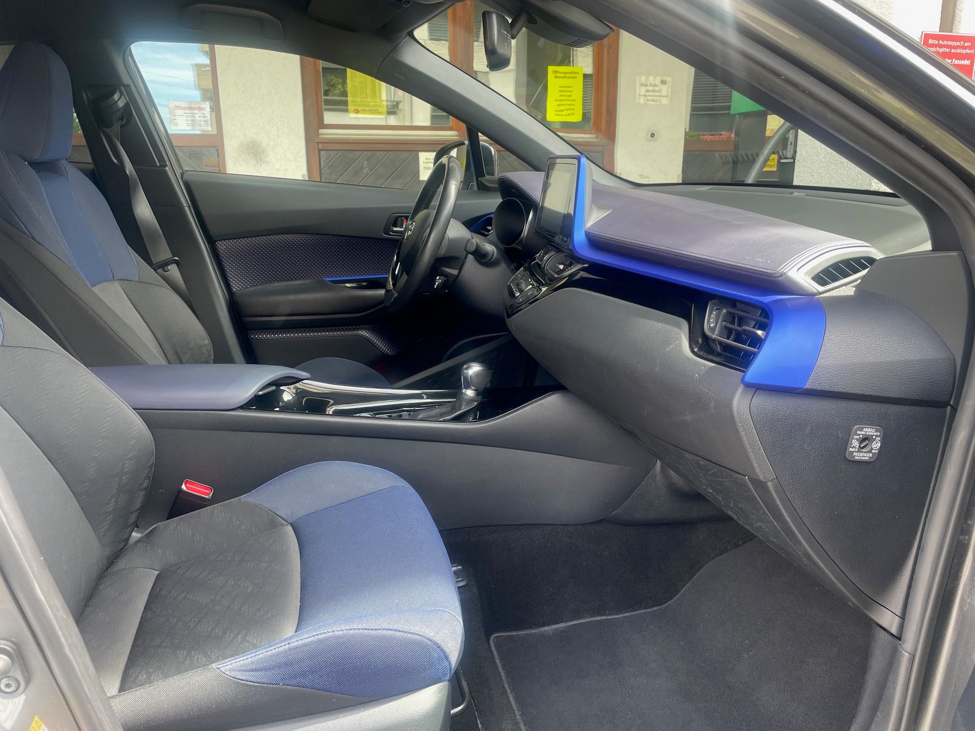 TOYOTA C-HR 1.2 Turbo Style 4WD Multidrive S, 116 PS, 7 St. Aut., 4X4 , 10 Monate oder 185'000 km TOYOTA GARANTIE, MFK NEU-image-7