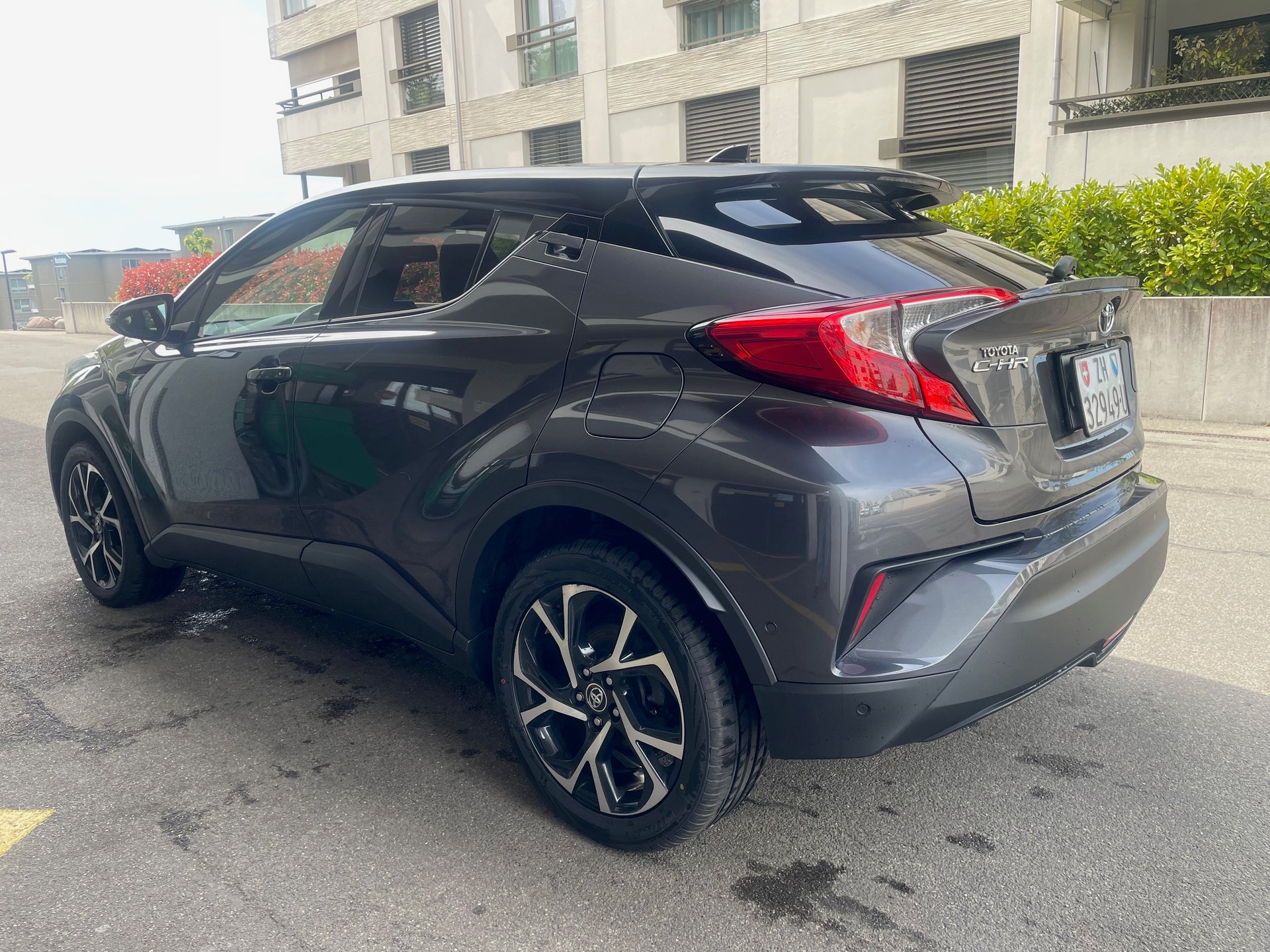 TOYOTA C-HR 1.2 Turbo Style 4WD Multidrive S, 116 PS, 7 St. Aut., 4X4 , 10 Monate oder 185'000 km TOYOTA GARANTIE, MFK NEU-image-4