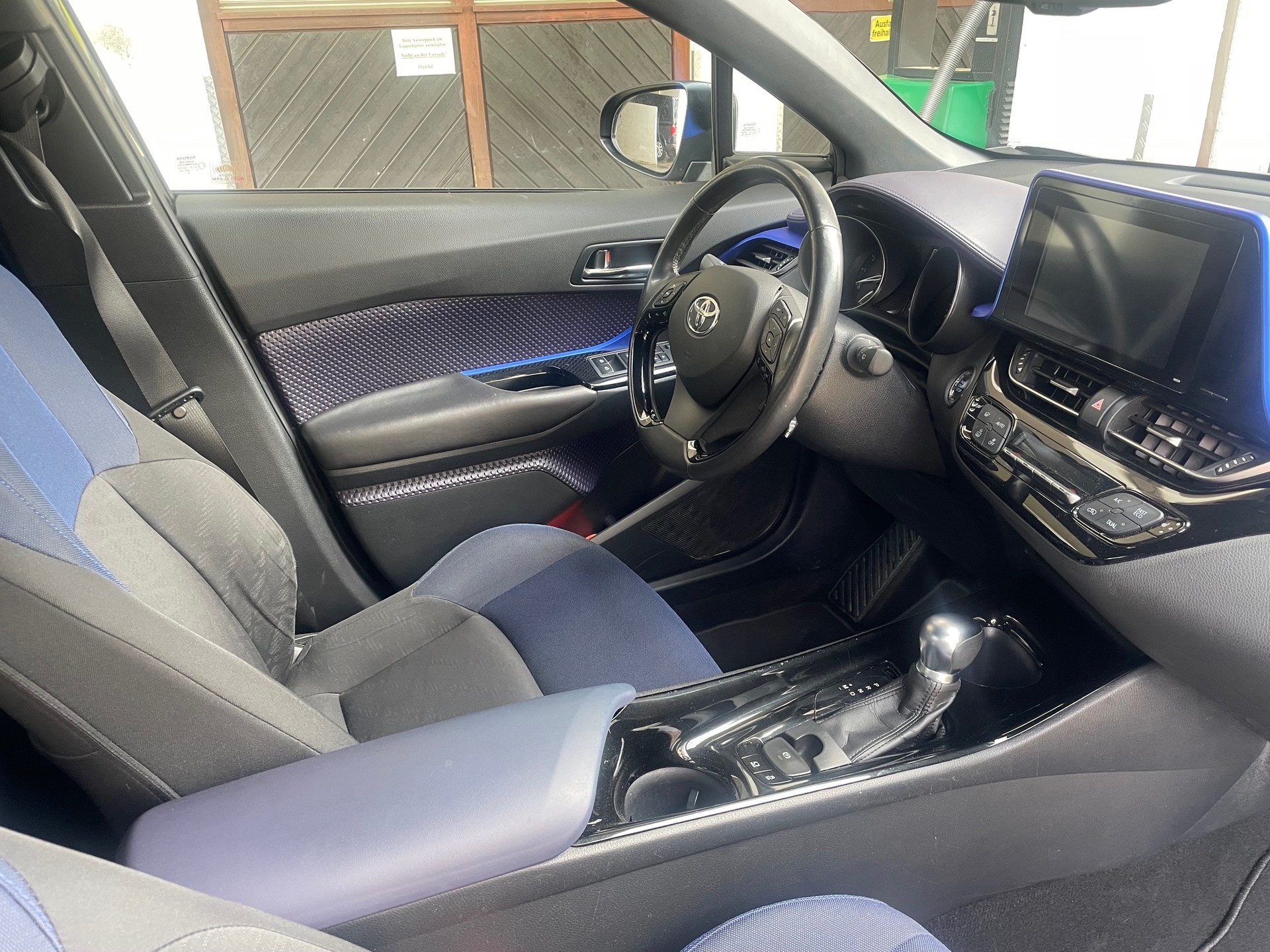 TOYOTA C-HR 1.2 Turbo Style 4WD Multidrive S, 116 PS, 7 St. Aut., 4X4 , 10 Monate oder 185'000 km TOYOTA GARANTIE, MFK NEU-image-8