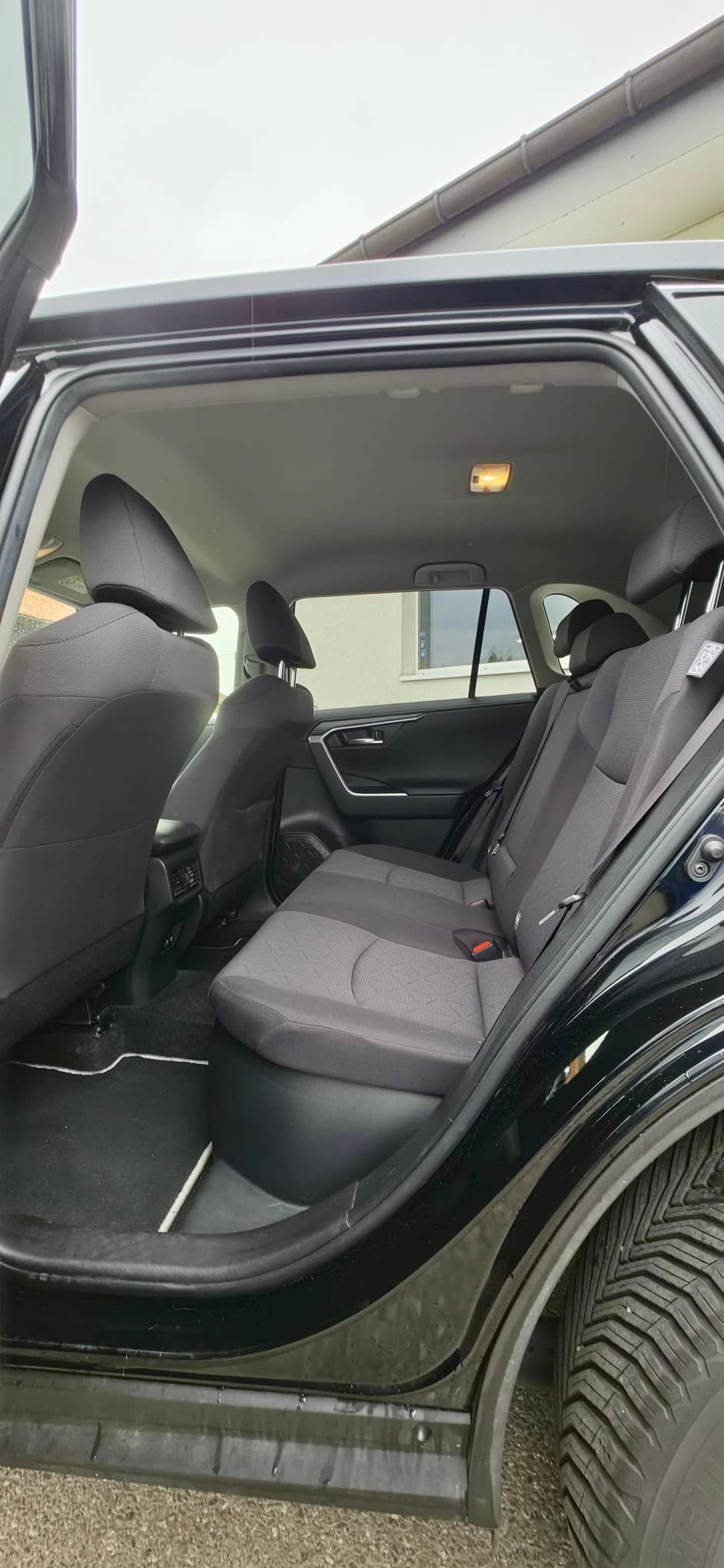 TOYOTA RAV-4 2.5 HSD Style e-CVT 2WD-image-5