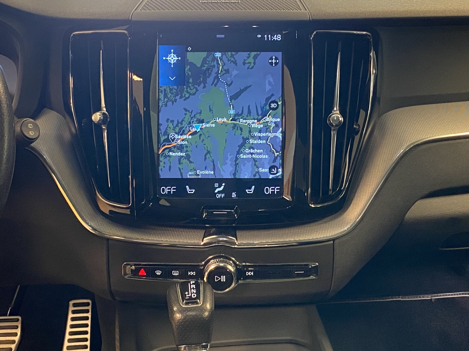 VOLVO XC60 T5 AWD R-Design Geartronic-image-10