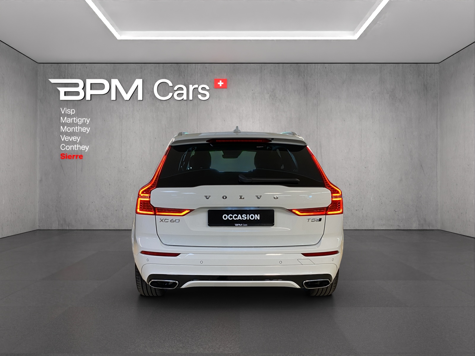 VOLVO XC60 T5 AWD R-Design Geartronic-image-3