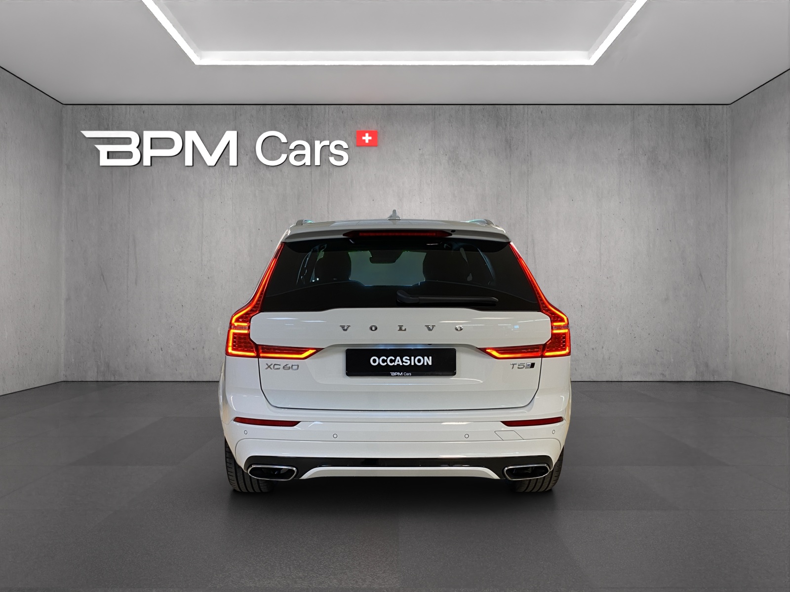 VOLVO XC60 T5 AWD R-Design Geartronic-image-3