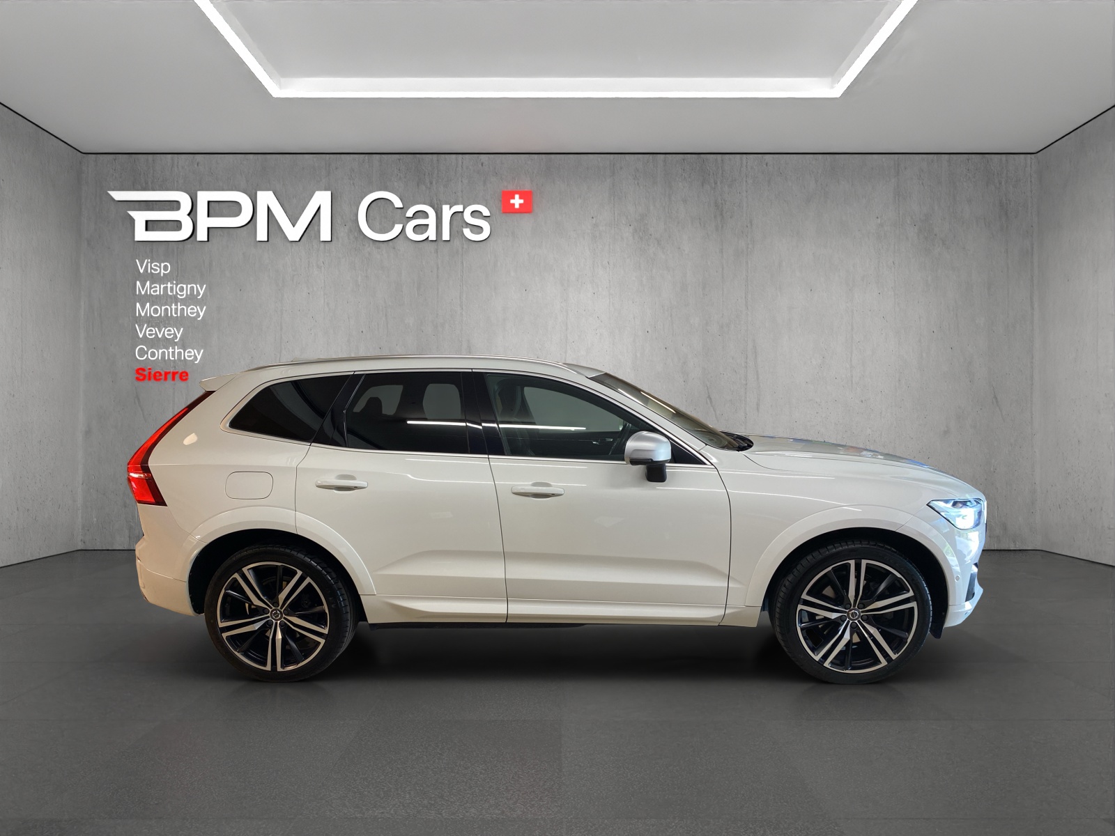 VOLVO XC60 T5 AWD R-Design Geartronic-image-17