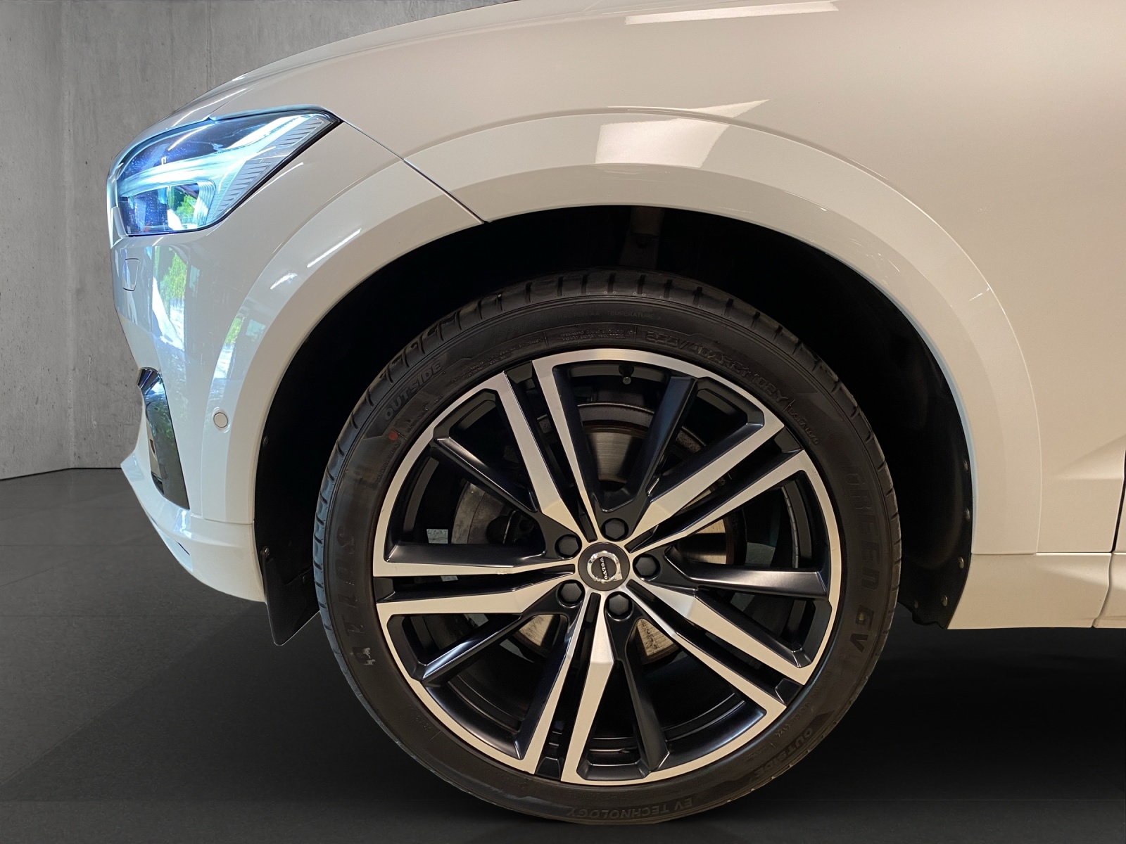 VOLVO XC60 T5 AWD R-Design Geartronic-image-6