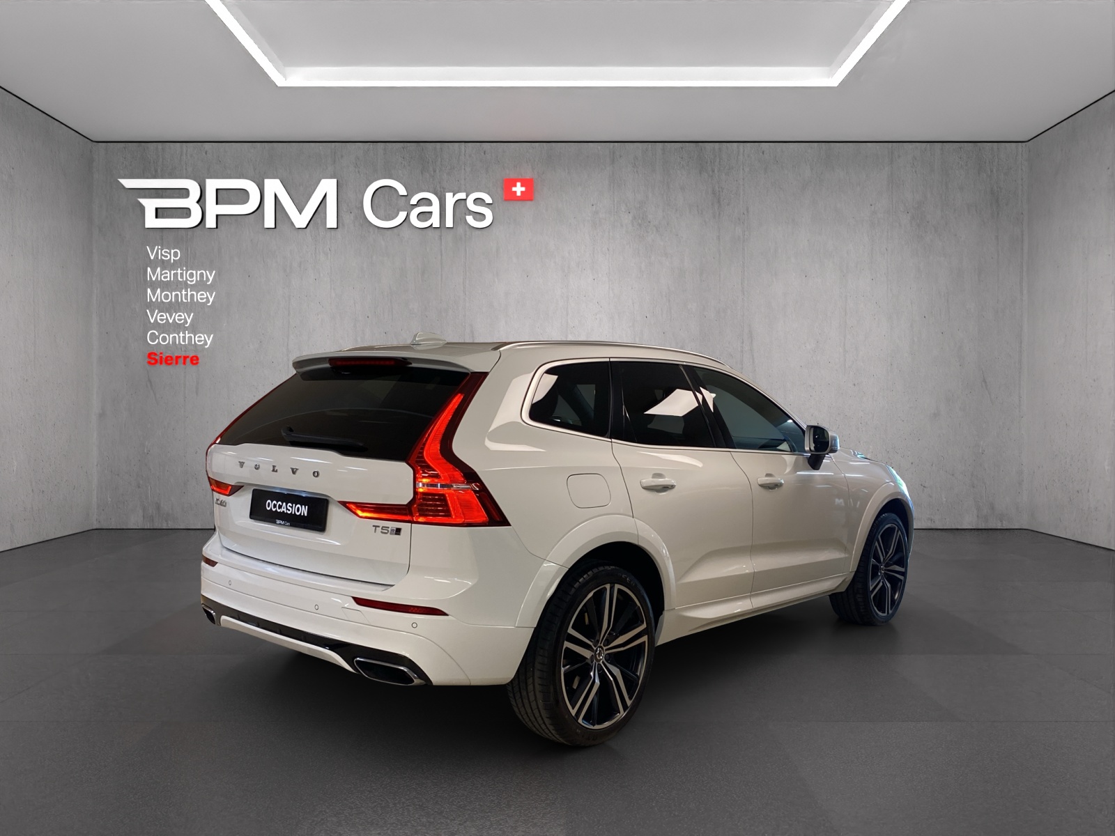 VOLVO XC60 T5 AWD R-Design Geartronic-image-1