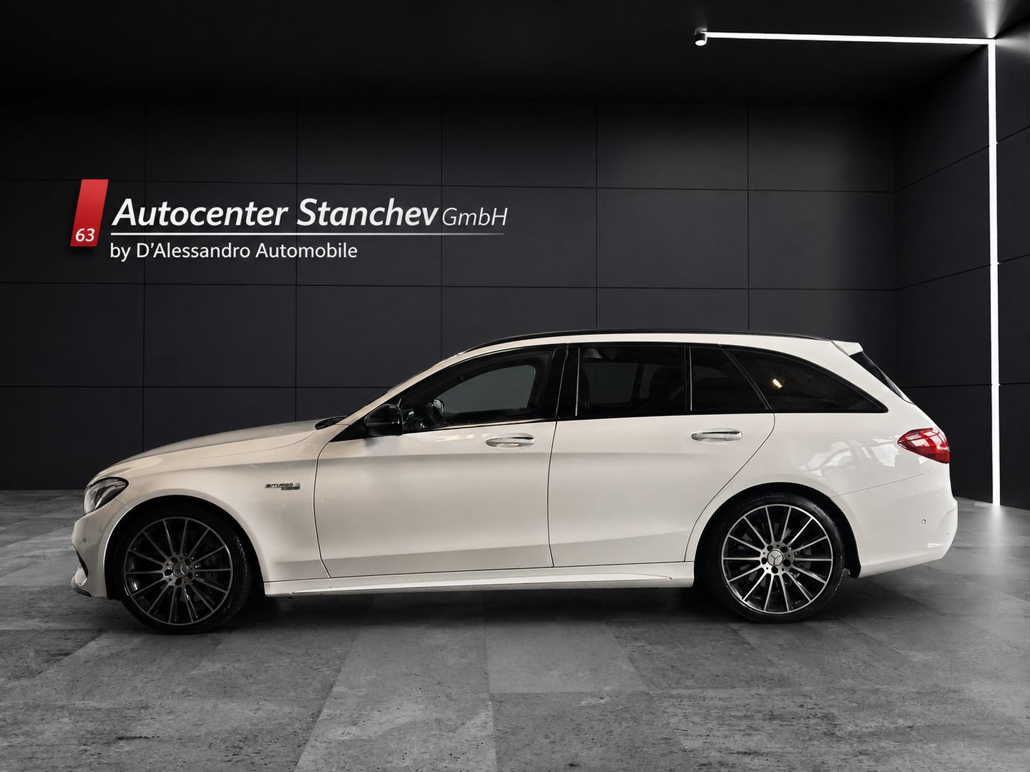 MERCEDES-BENZ C 43 AMG 4Matic 9G-Tronic-showroom-element-1