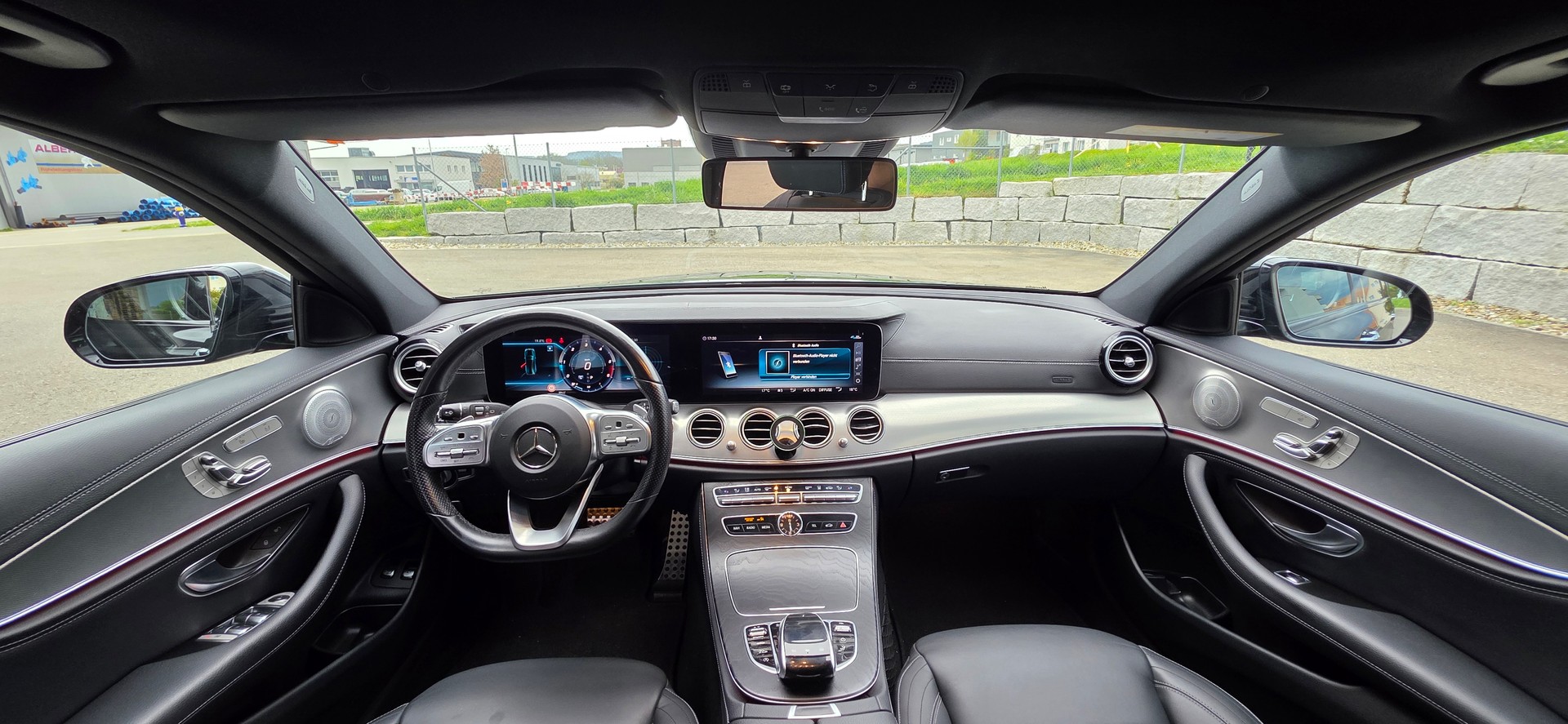 MERCEDES-BENZ E 220 d Swiss Star AMG Line 4Matic 9G-Tronic*VOLLAUSTATUNG*-image-21