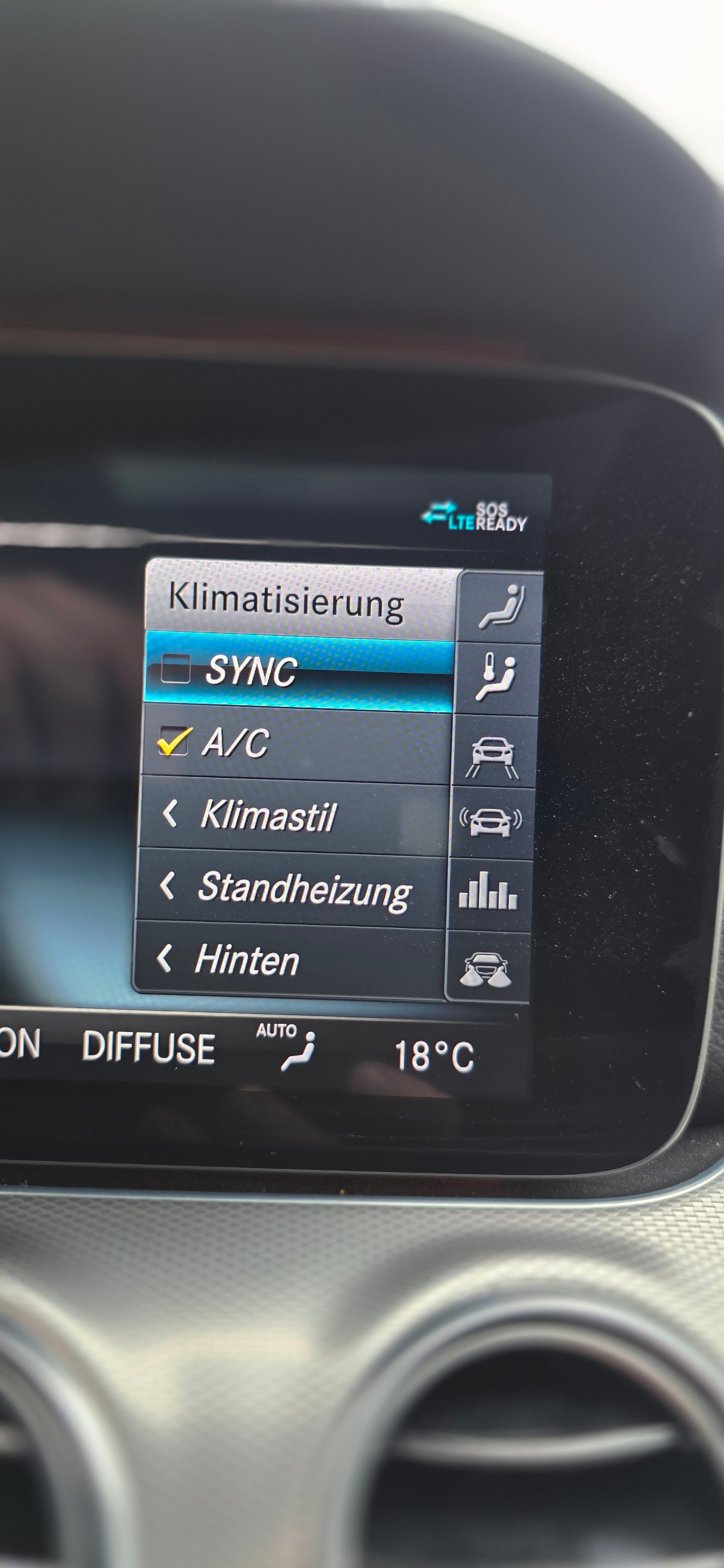 MERCEDES-BENZ E 220 d Swiss Star AMG Line 4Matic 9G-Tronic*VOLLAUSTATUNG*-image-18