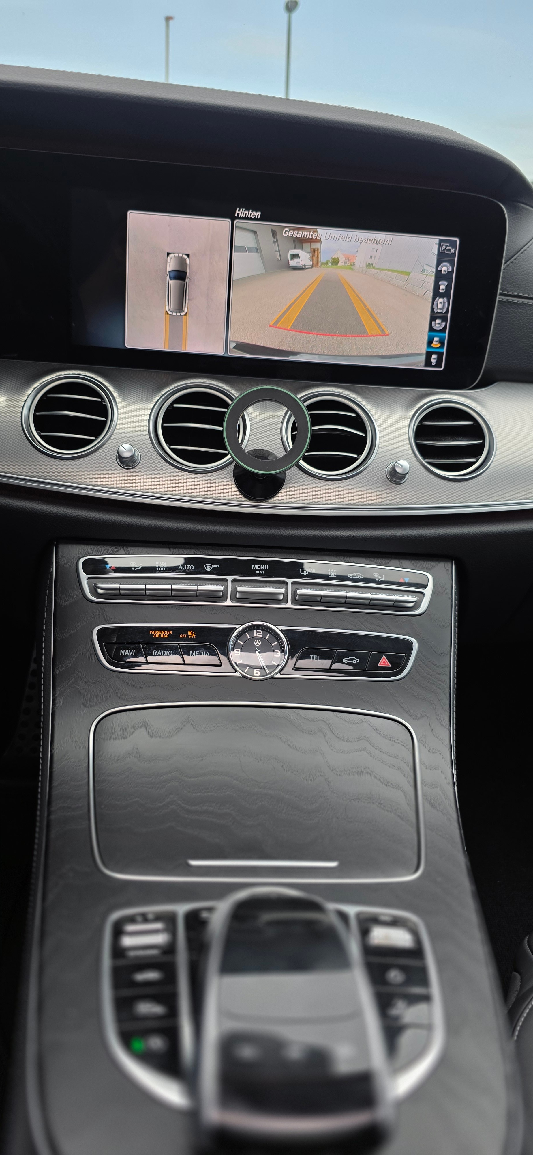 MERCEDES-BENZ E 220 d Swiss Star AMG Line 4Matic 9G-Tronic*VOLLAUSTATUNG*-image-15