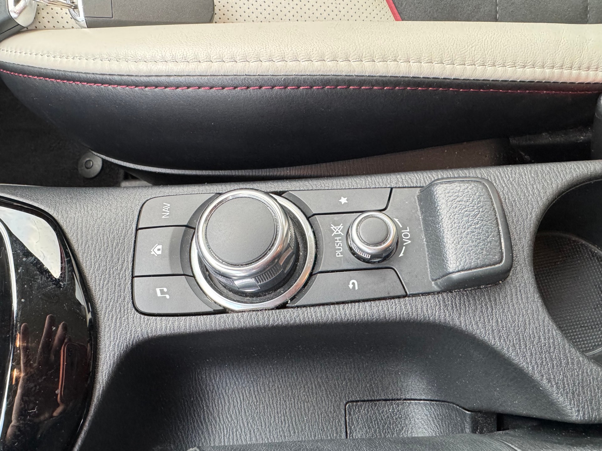 MAZDA CX-3 1.5 D Revolution AWD Skyactiv Drive-image-17