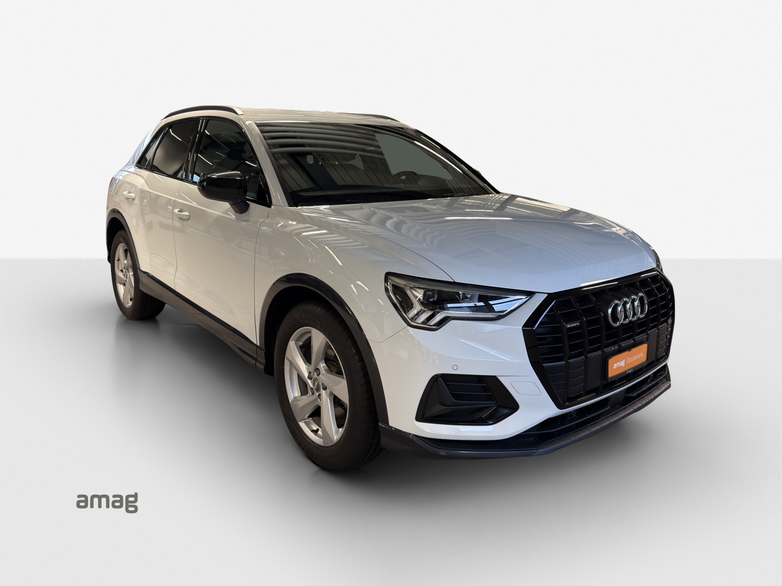 AUDI Q3 35 TDI advanced quattro-image-5