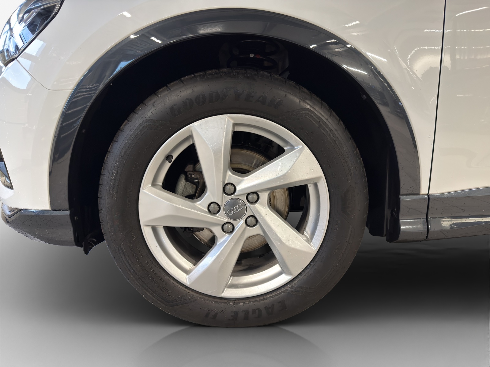 AUDI Q3 35 TDI advanced quattro-image-14