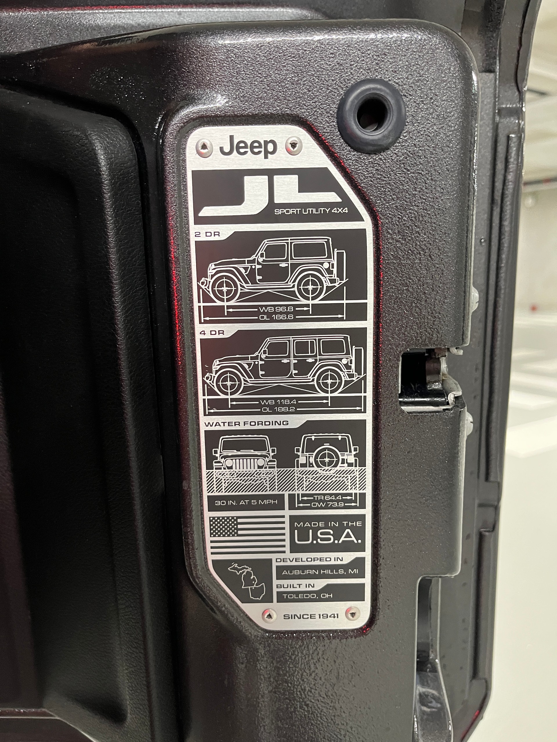 JEEP Wrangler 2.2MJ Unlimited Sahara Automatic-image-29