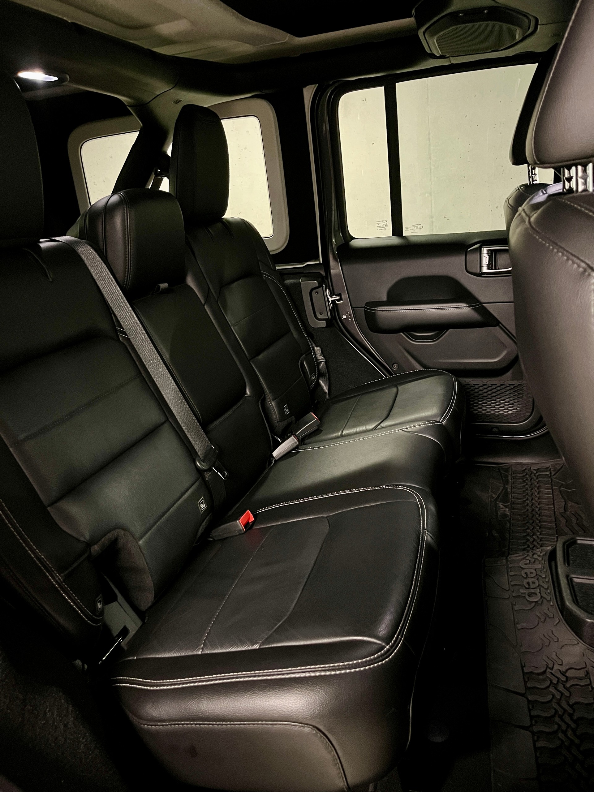 JEEP Wrangler 2.2MJ Unlimited Sahara Automatic-image-20