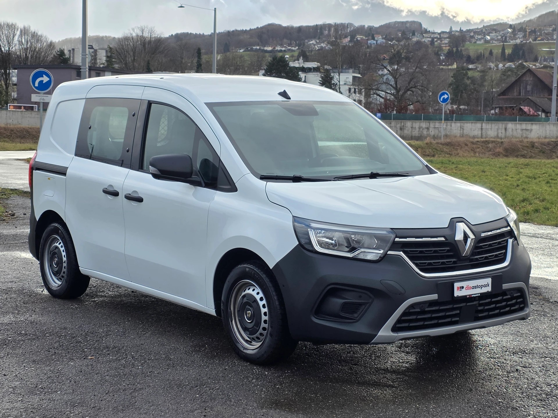 RENAULT Kangoo Van 1.5 dCi Standard 95 Extra * CH-Fahrzeug * Anhängerkupplung *-showroom-element-3