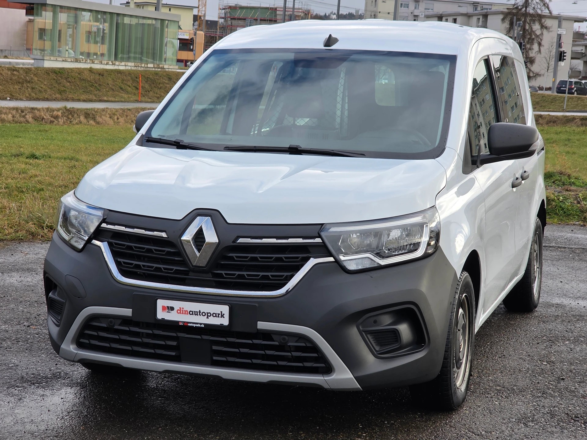 RENAULT Kangoo Van 1.5 dCi Standard 95 Extra * CH-Fahrzeug * Anhängerkupplung *-image-4