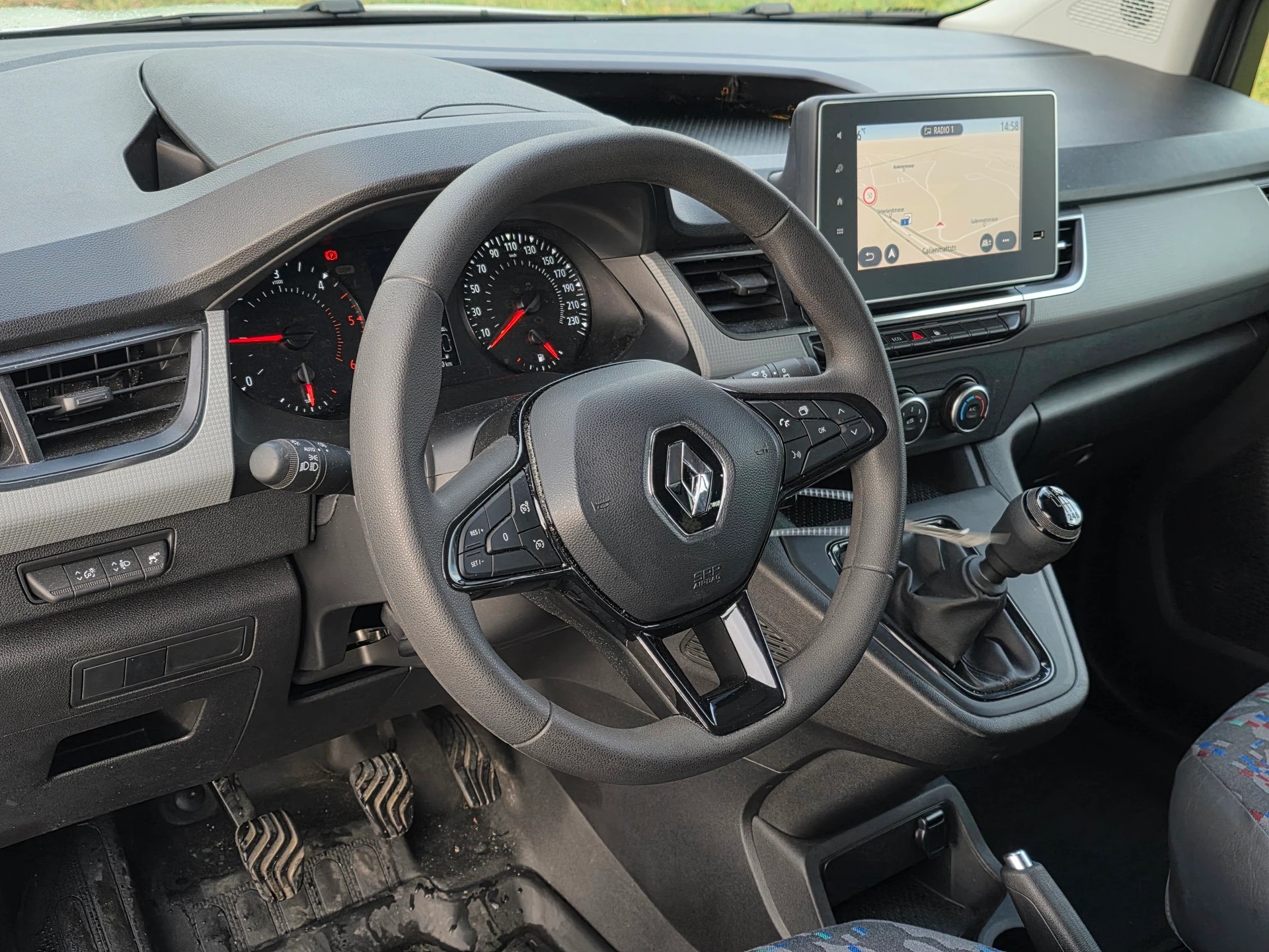 RENAULT Kangoo Van 1.5 dCi Standard 95 Extra * CH-Fahrzeug * Anhängerkupplung *-image-10