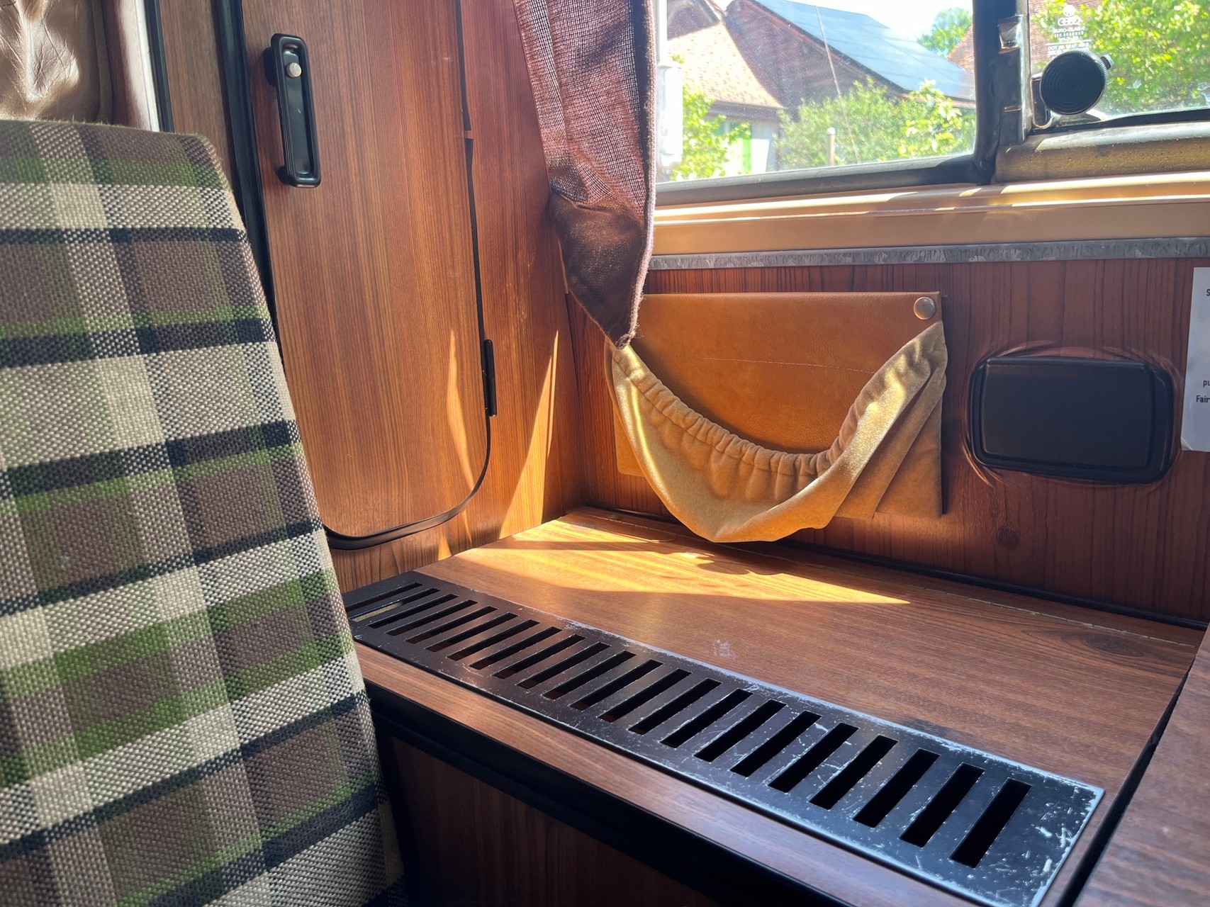 VW Westfalia T2 Campmobile-image-8