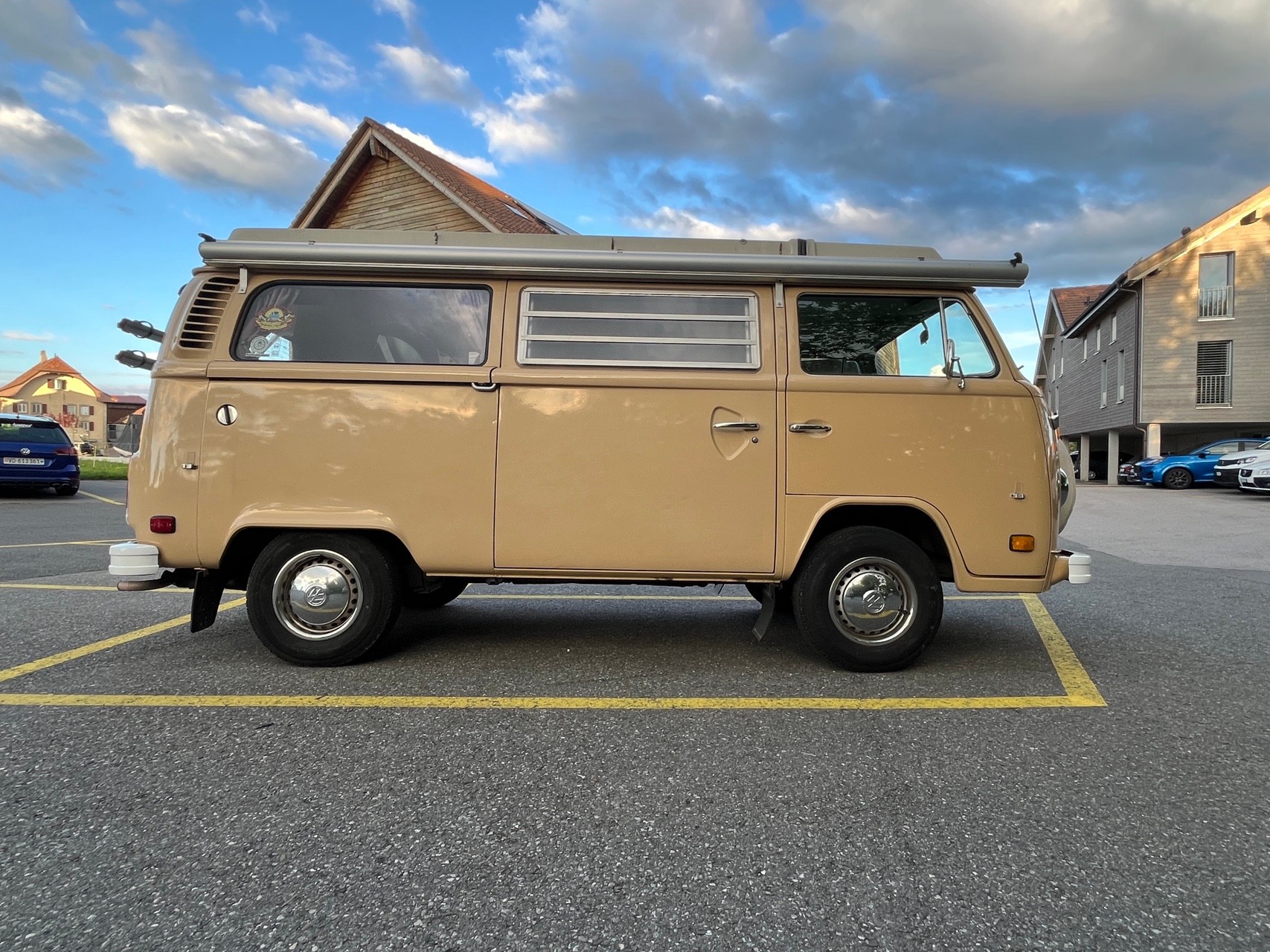 VW Westfalia T2 Campmobile-image-6