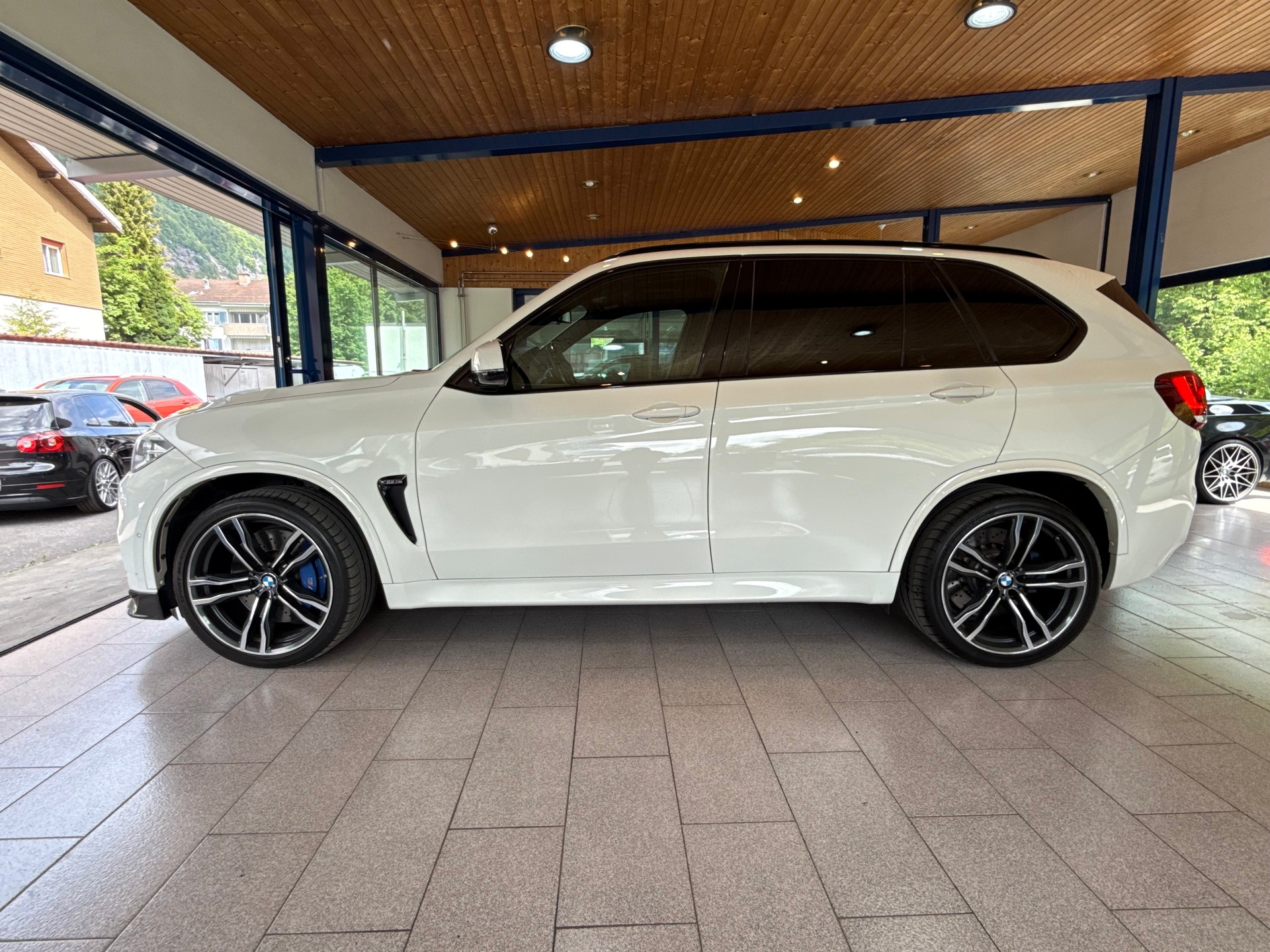 BMW X5M Steptronic-image-12