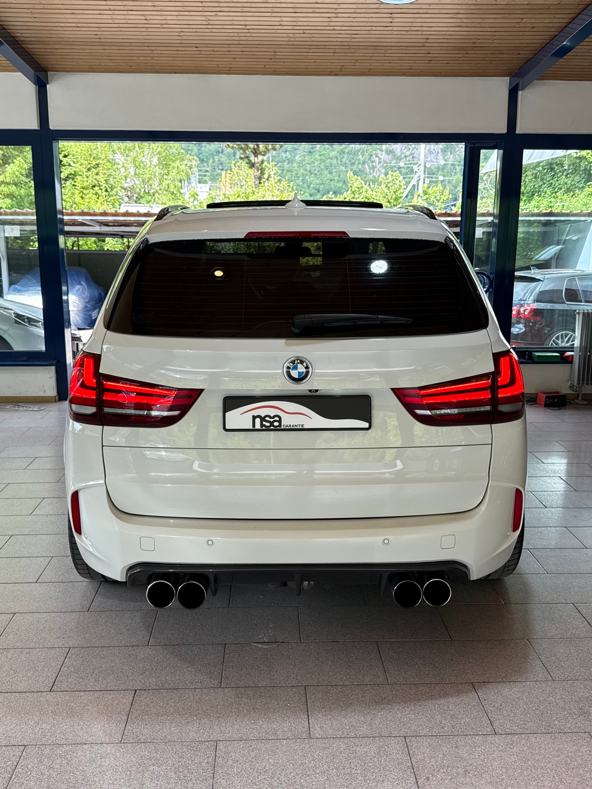BMW X5M Steptronic-image-10