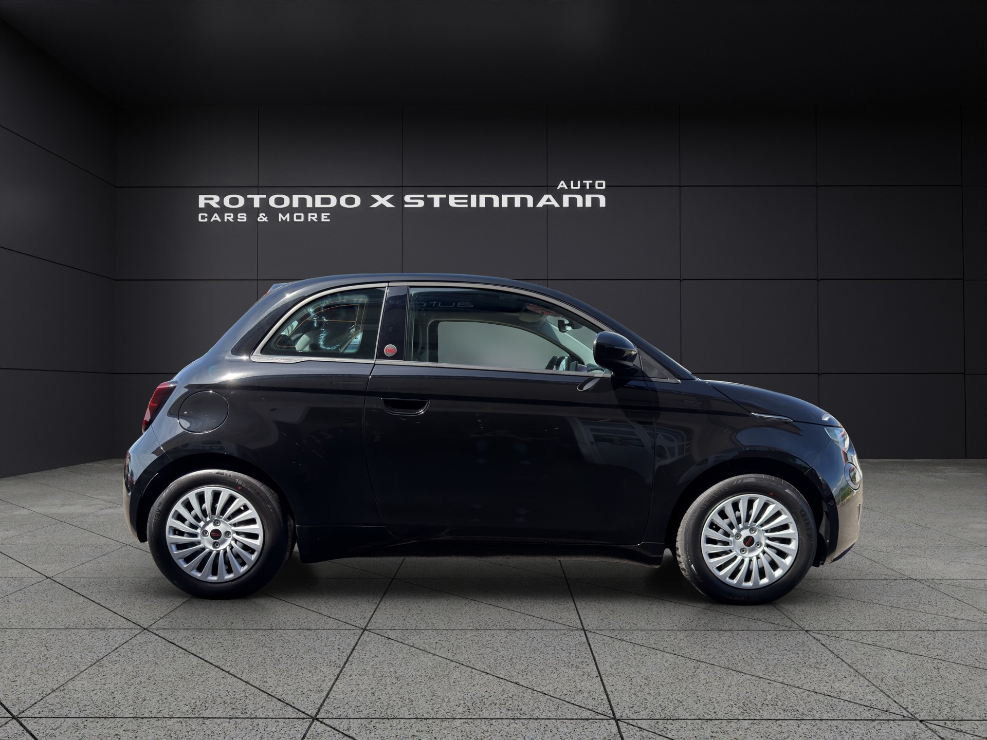 FIAT 500 C electric 87 kW Red-image-3