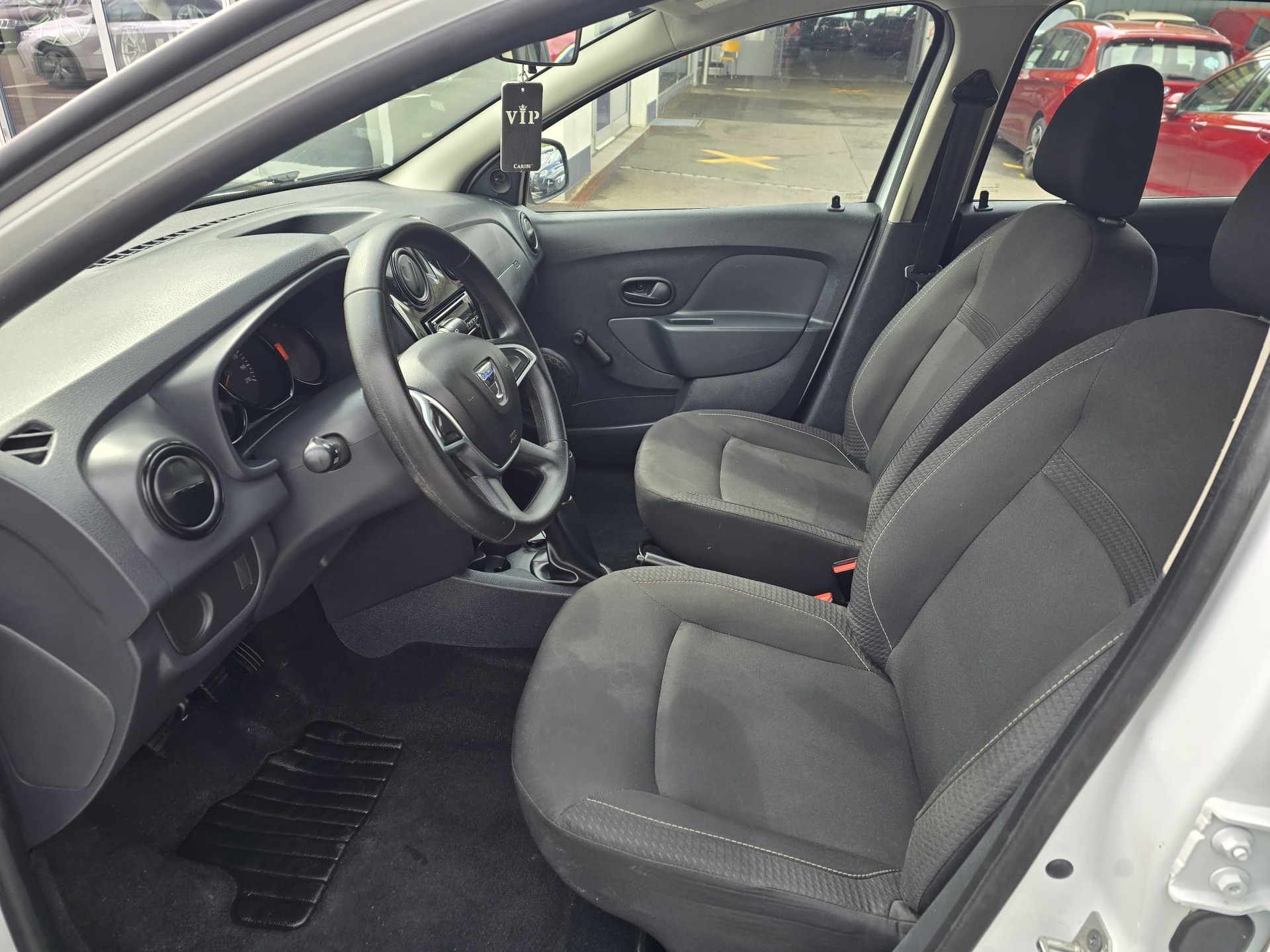 DACIA Sandero 1.0 Comfort-image-13