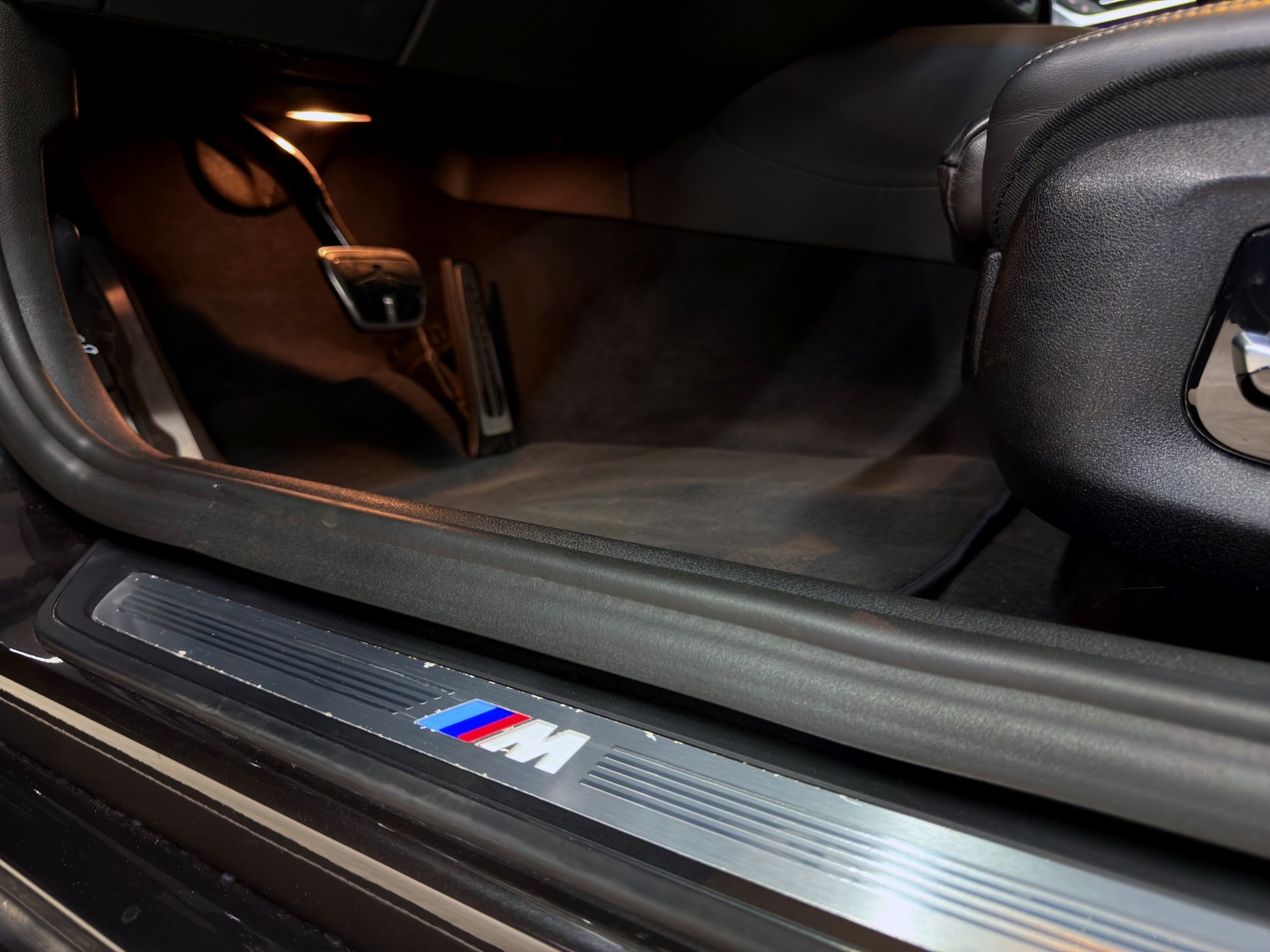 BMW 540i xDrive Touring M-Sportpaket Steptronic-image-22