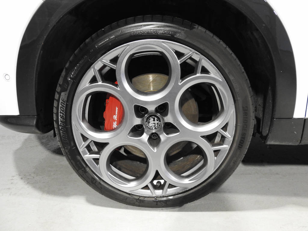 ALFA ROMEO Tonale 1.3 Plug-in Hybrid Veloce Q4-image-11