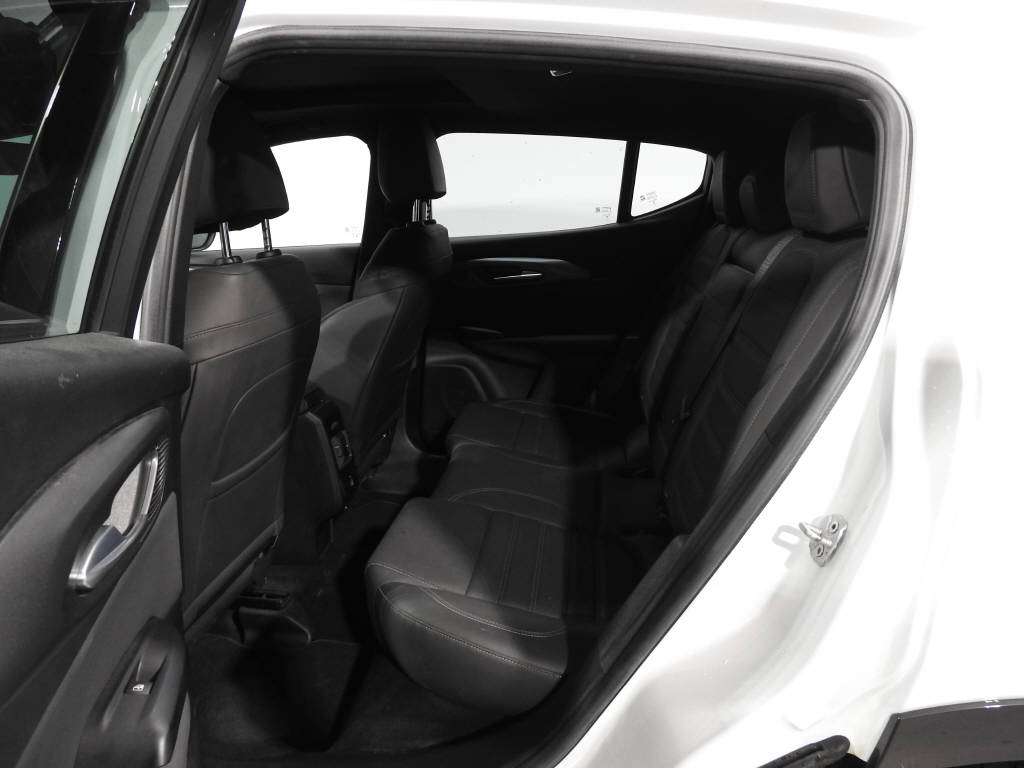 ALFA ROMEO Tonale 1.3 Plug-in Hybrid Veloce Q4-image-8