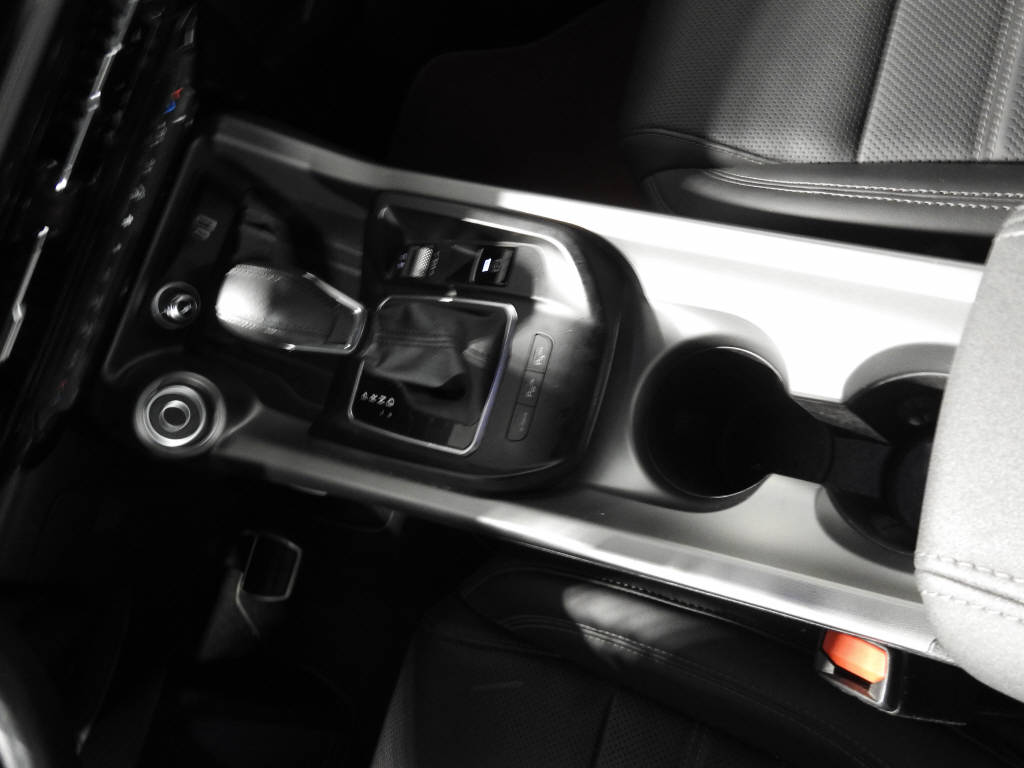 ALFA ROMEO Tonale 1.3 Plug-in Hybrid Veloce Q4-image-9