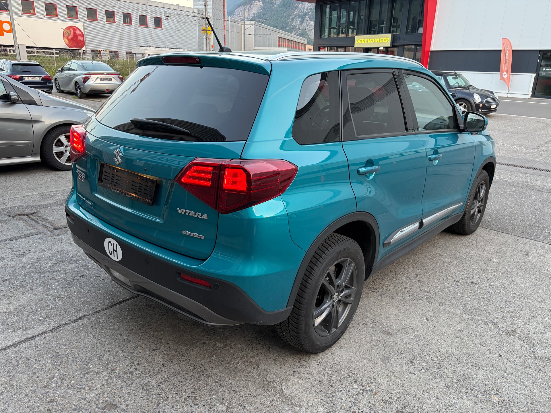 SUZUKI Vitara 1.4 Boosterjet Compact + Automatic-image-4
