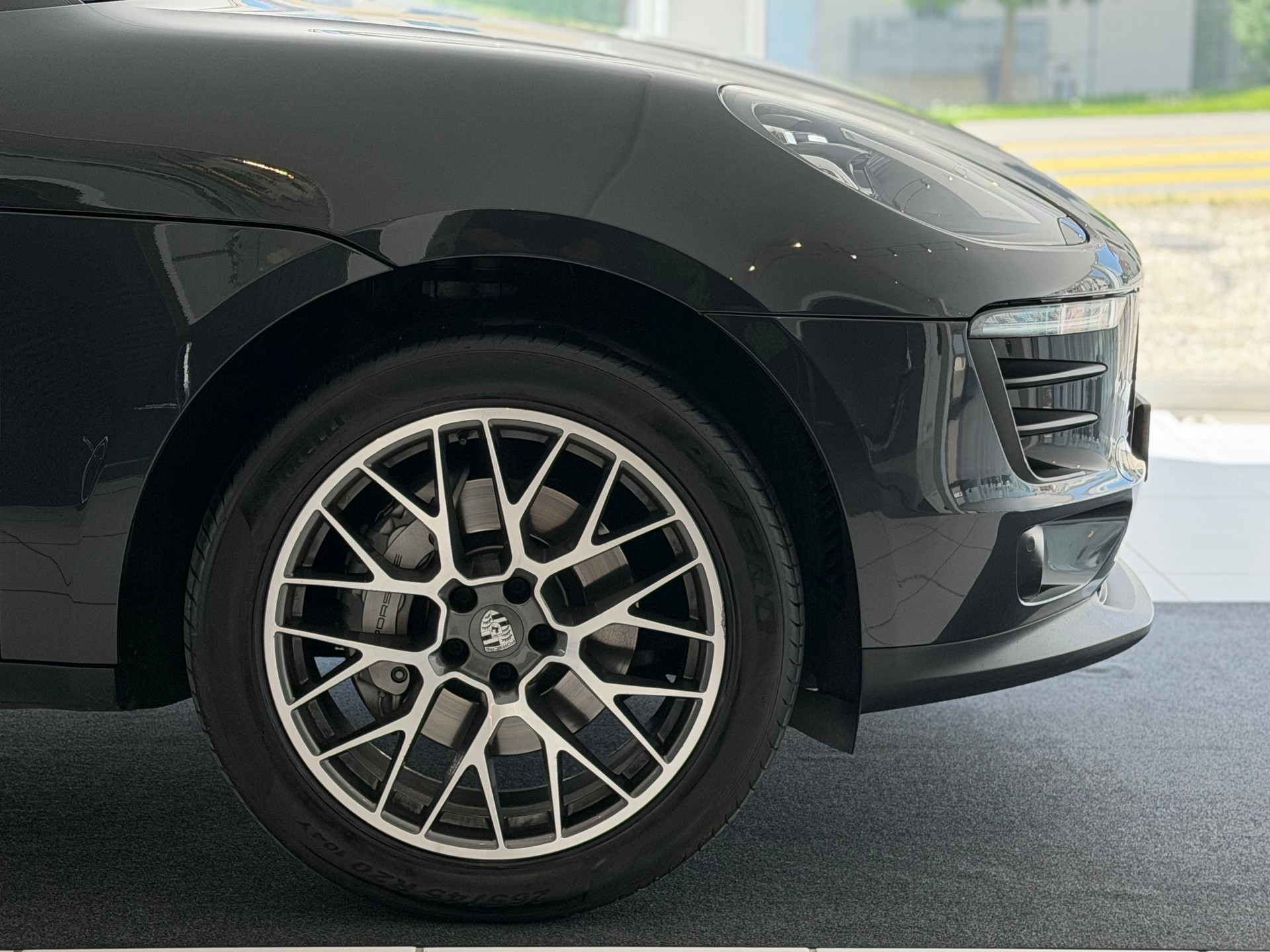 PORSCHE Macan S PDK-image-4
