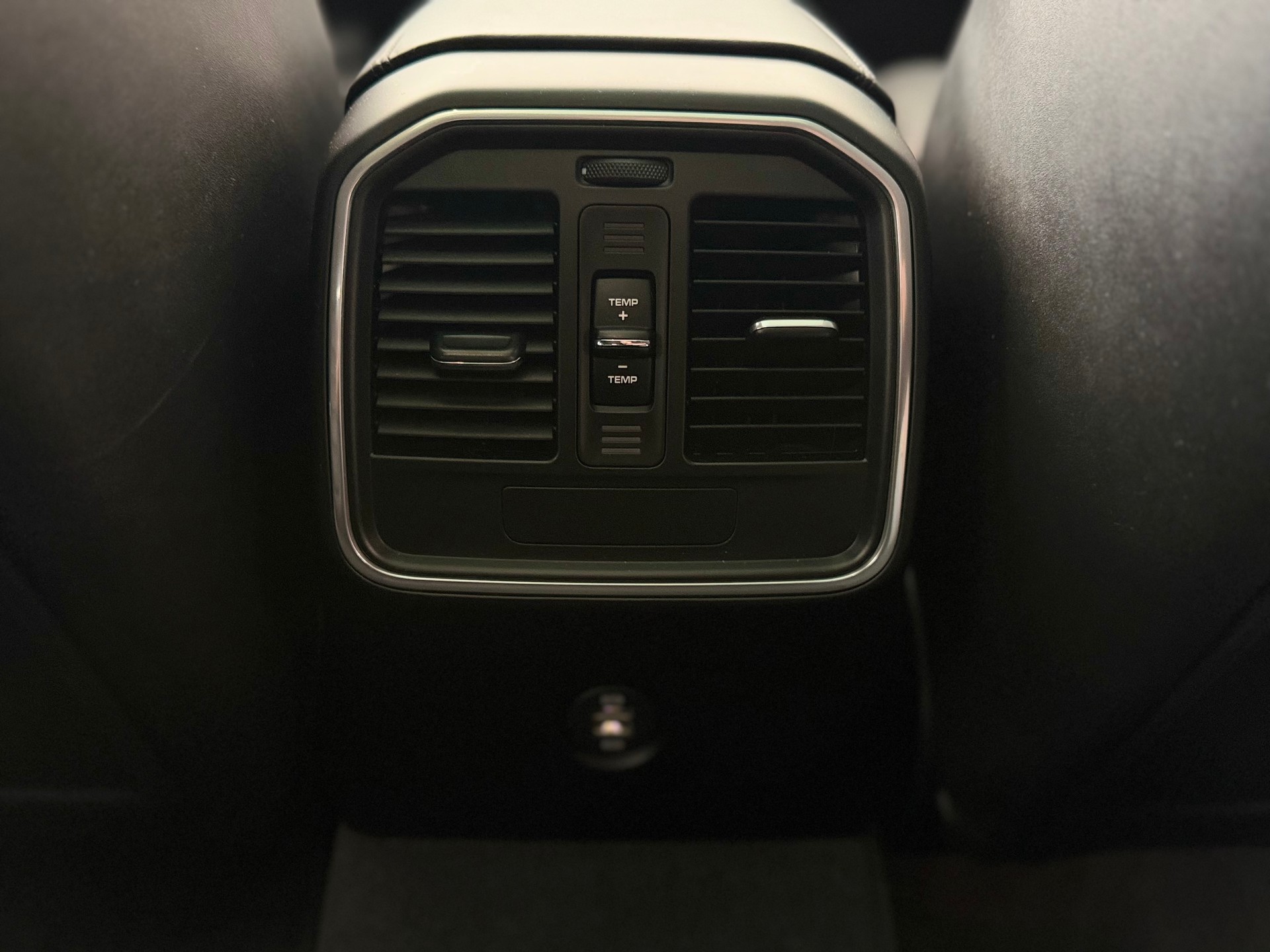 PORSCHE Macan S PDK-image-25
