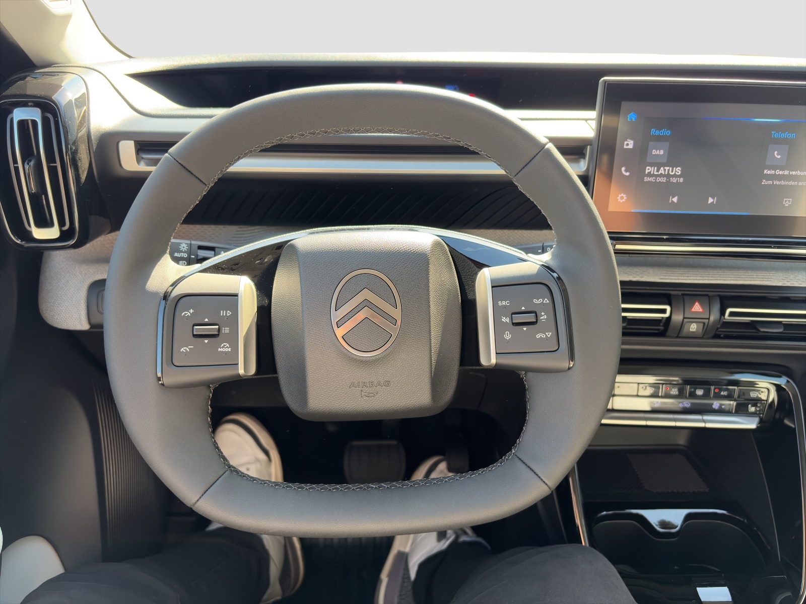 CITROEN C3 1.2 Hybrid Plus-image-12