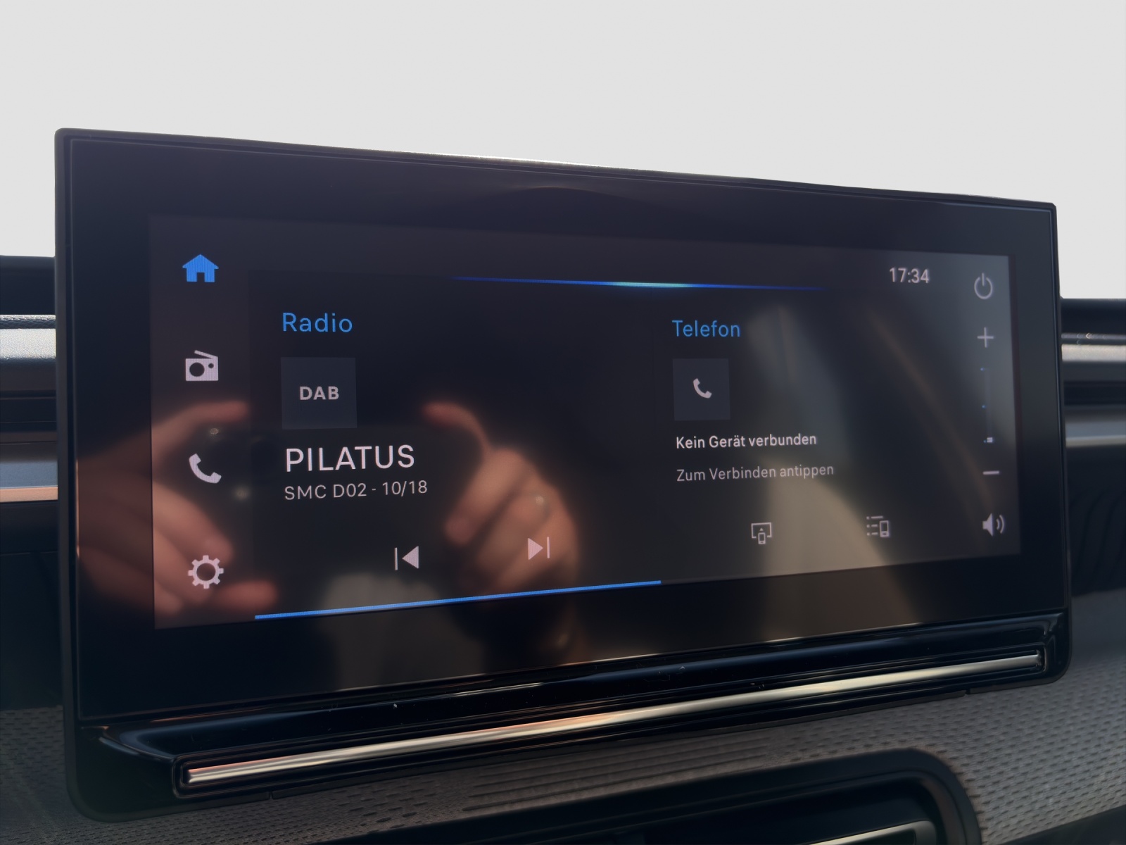 CITROEN C3 1.2 Hybrid Plus-image-16