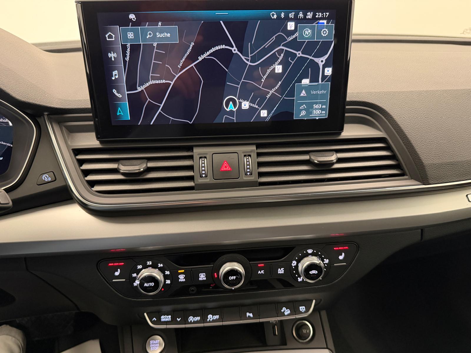 AUDI Q5 40 TDI quattro S-tronic-image-18