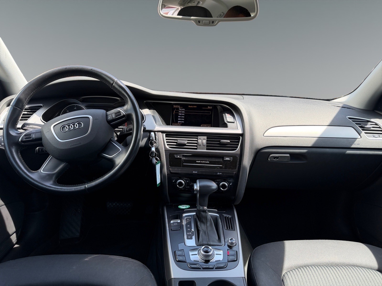 AUDI A4 Avant 2.0 TDI multitronic *FRISCH MFK*FRISCH SERVICE*-image-9