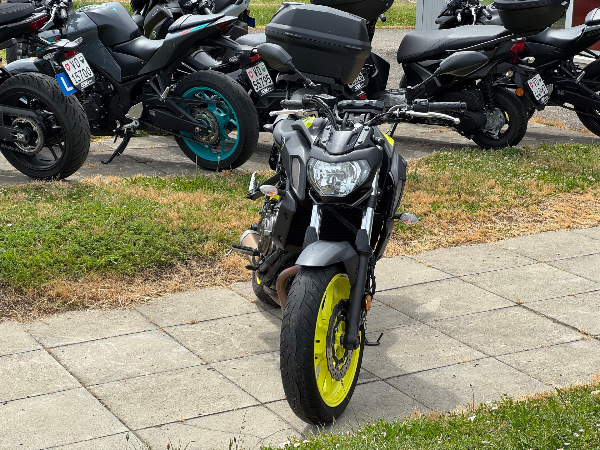 YAMAHA MT-07-showroom-element-3