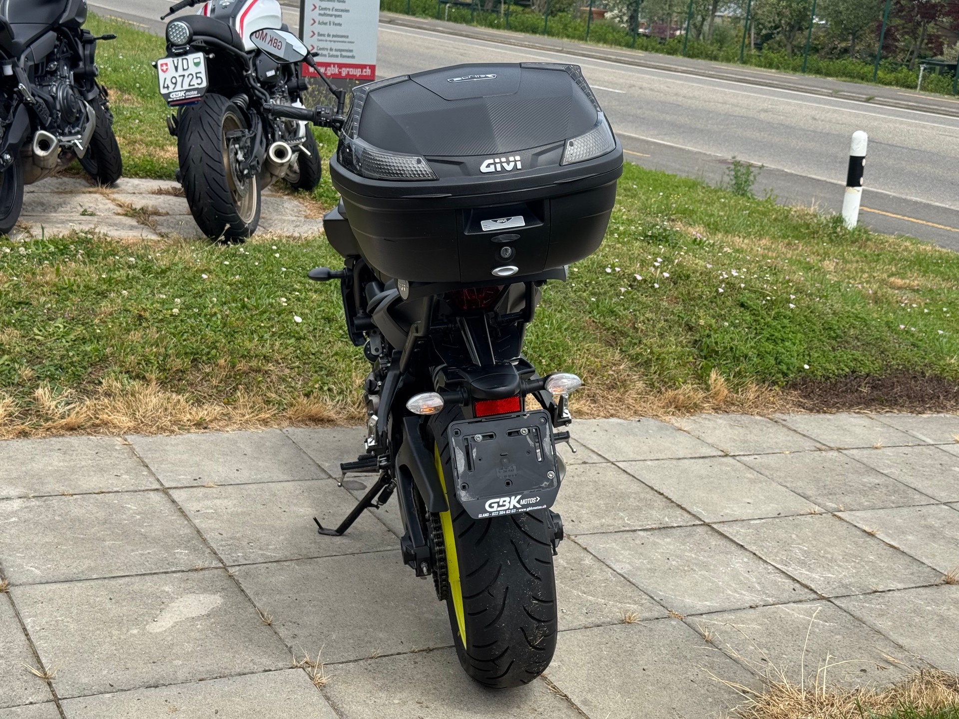 YAMAHA MT-07-showroom-element-1