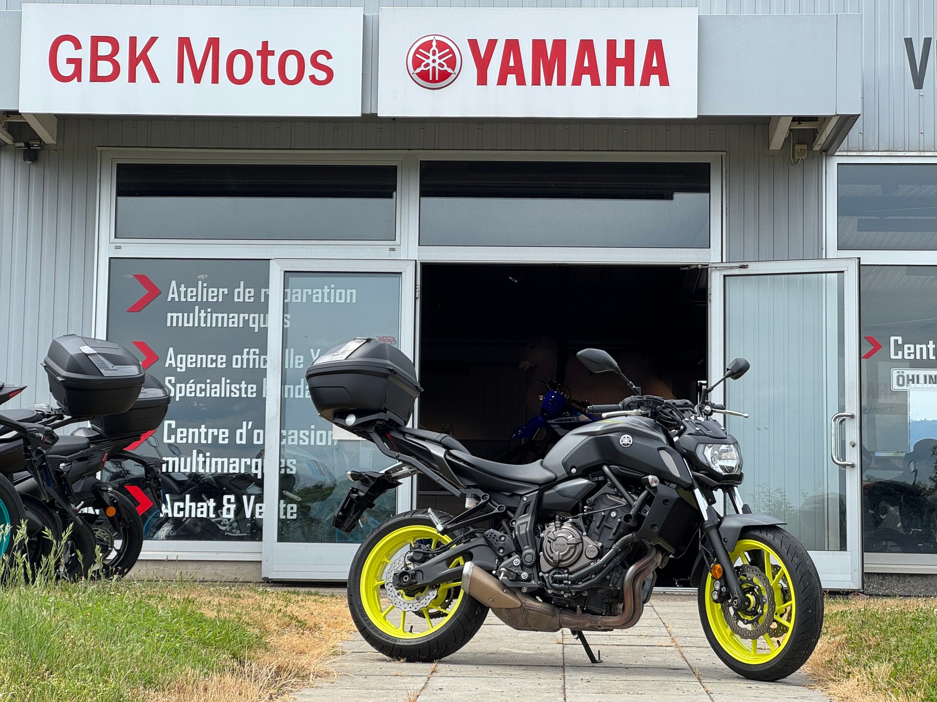 YAMAHA MT-07
